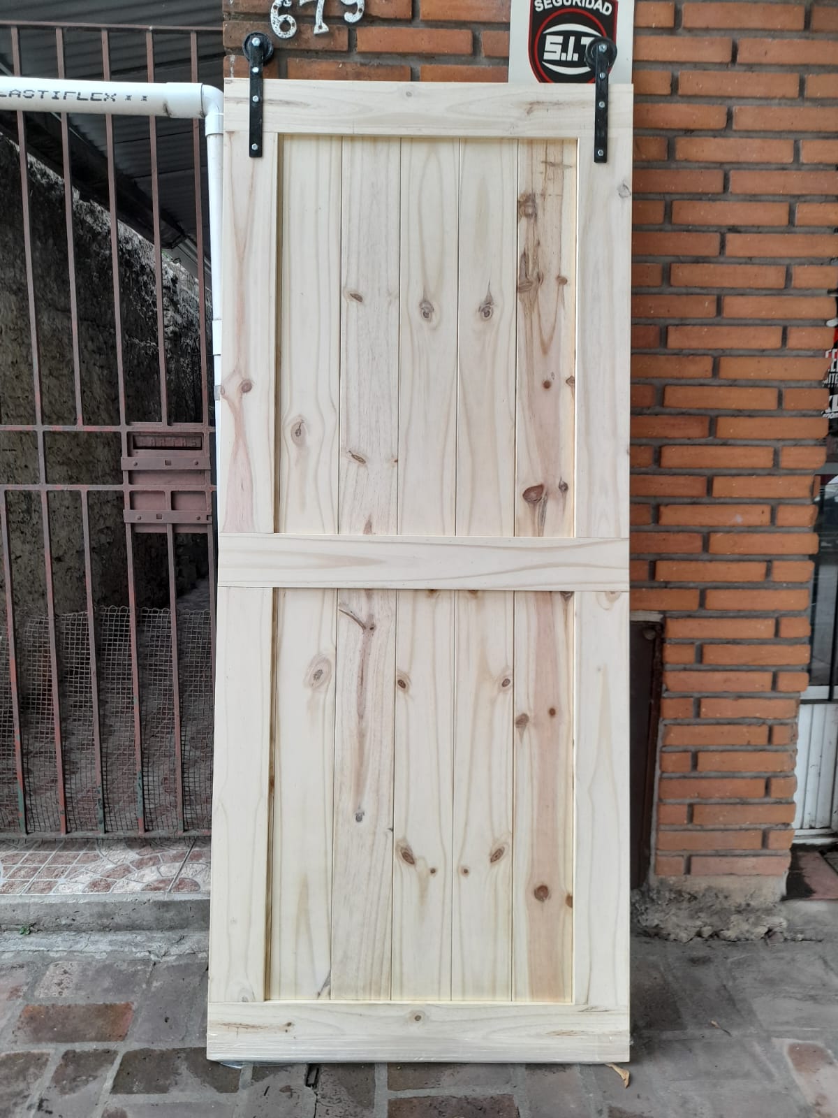 Puerta Granero sin pintar