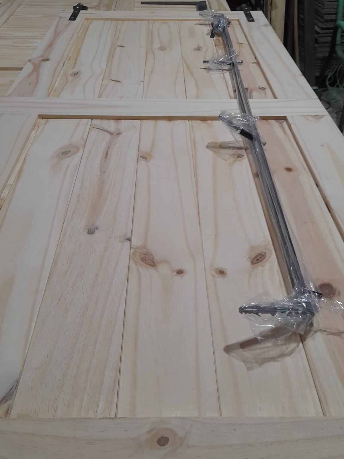 Puerta Granero sin pintar