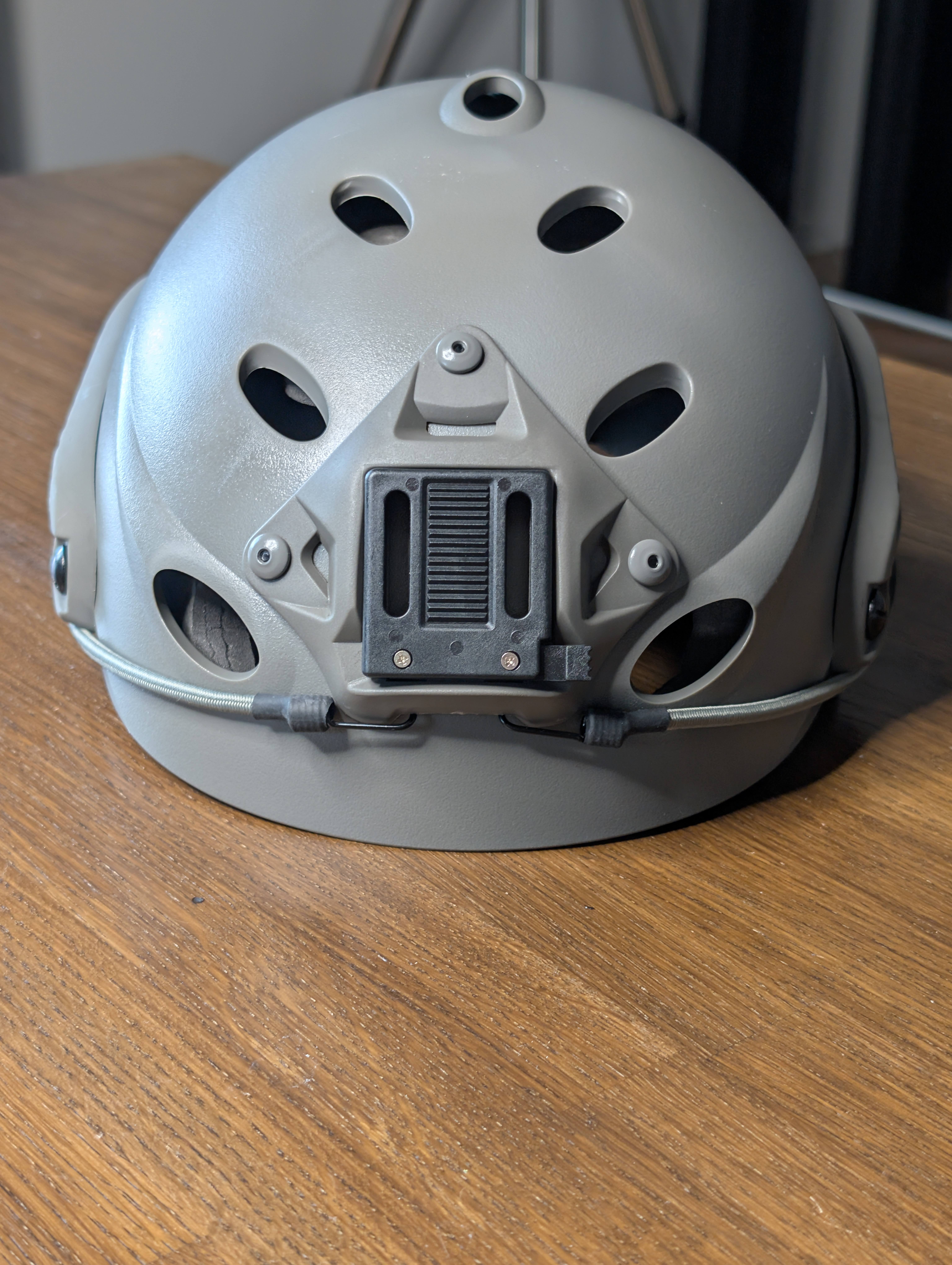 Airsoft Sfr šalmo replika "Foliage Green"