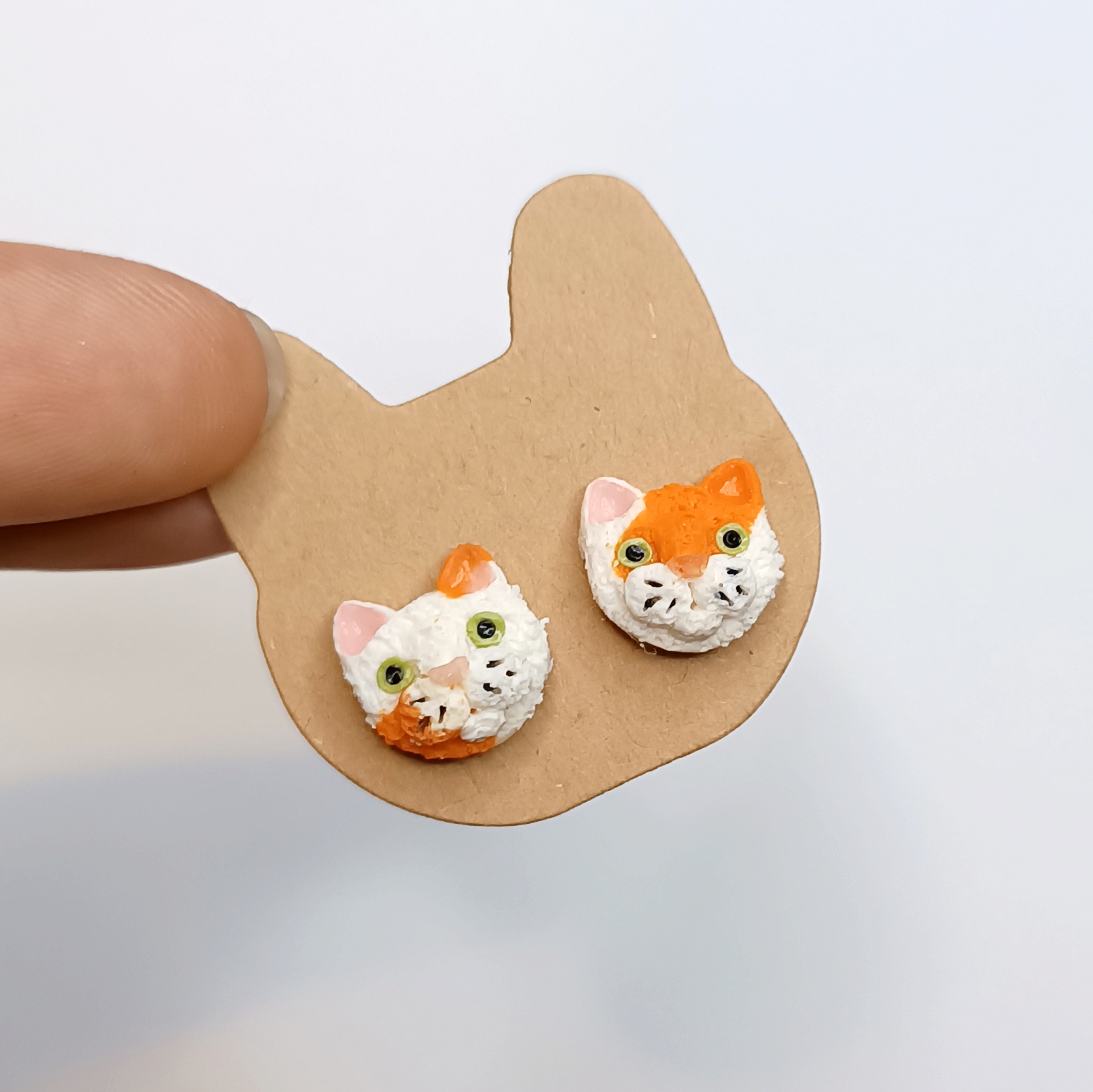 Kolczyki rudo-białe kotki