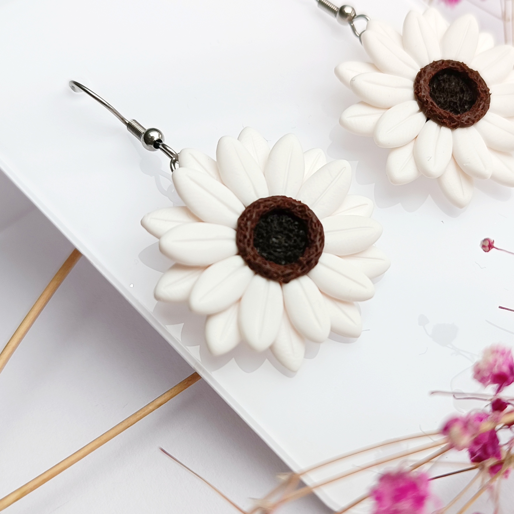 Kolczyki białe kwiaty