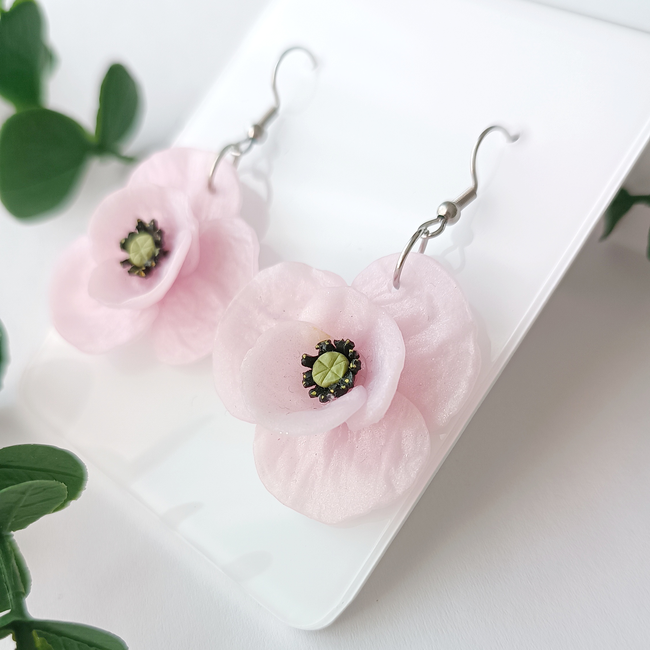 Kolczyki blado różowe maki