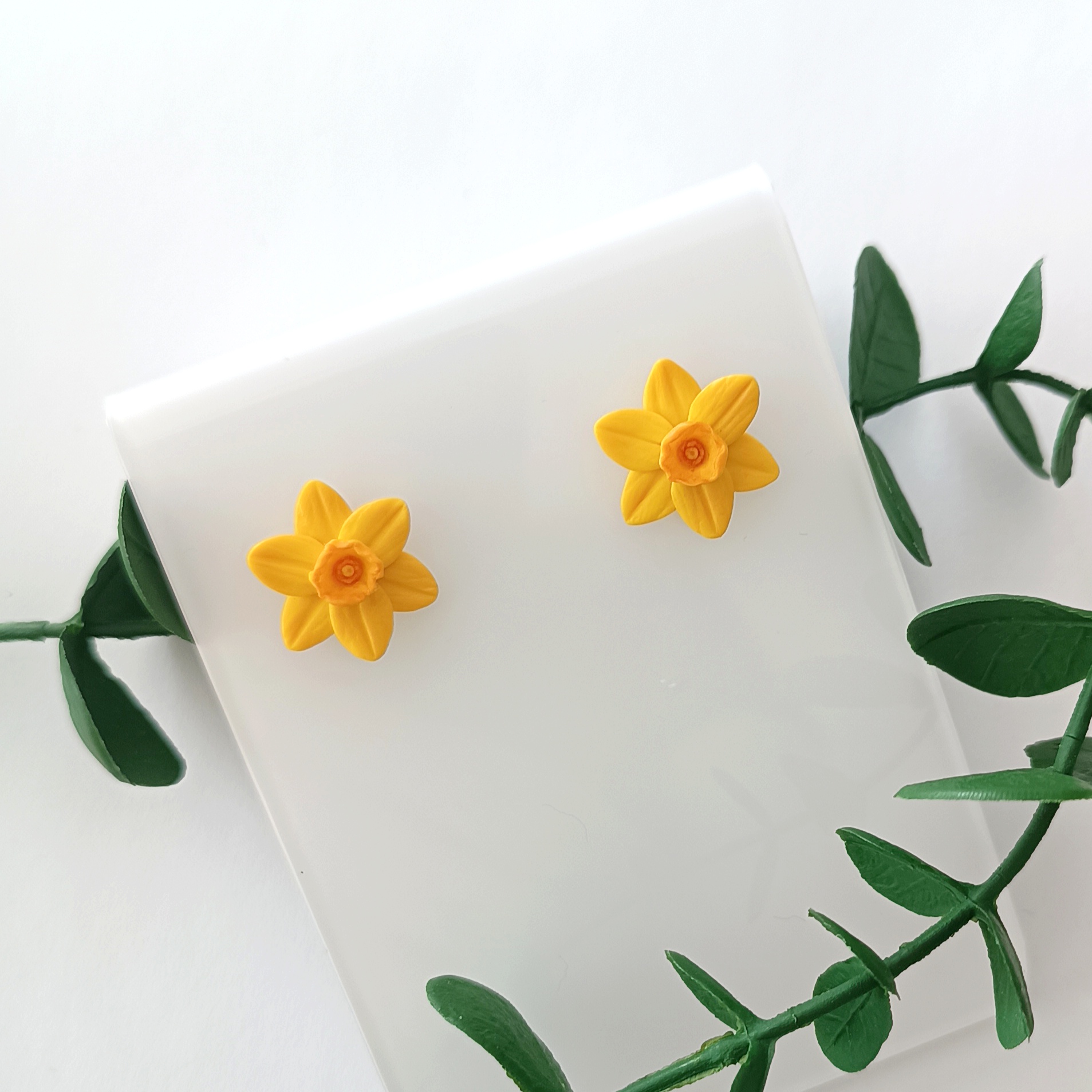 Kolczyki żonkile sztyfty