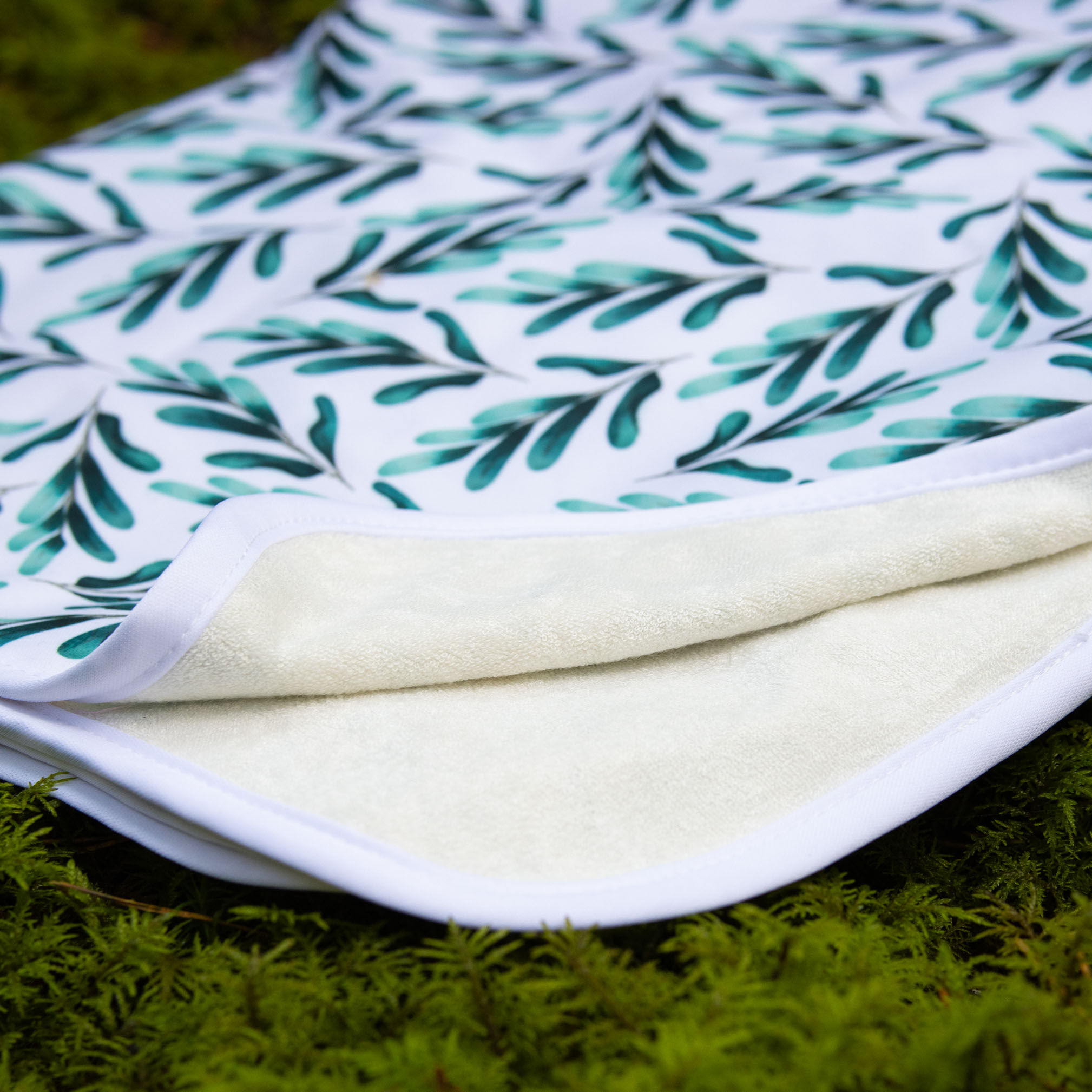 Neperšlampamas daugkartinis paklotas „Gyvybė"