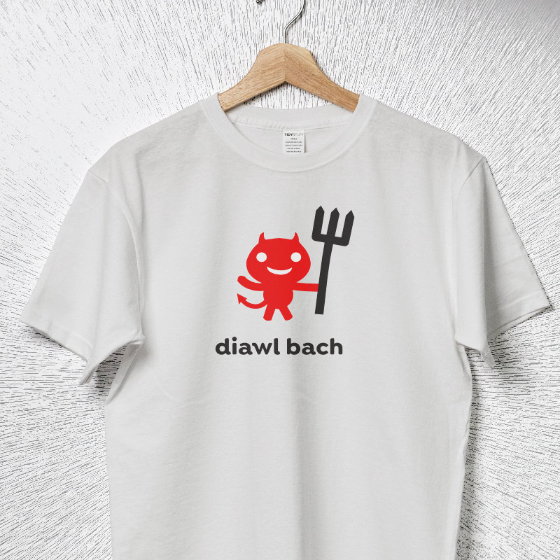 Crys Diawl Bach