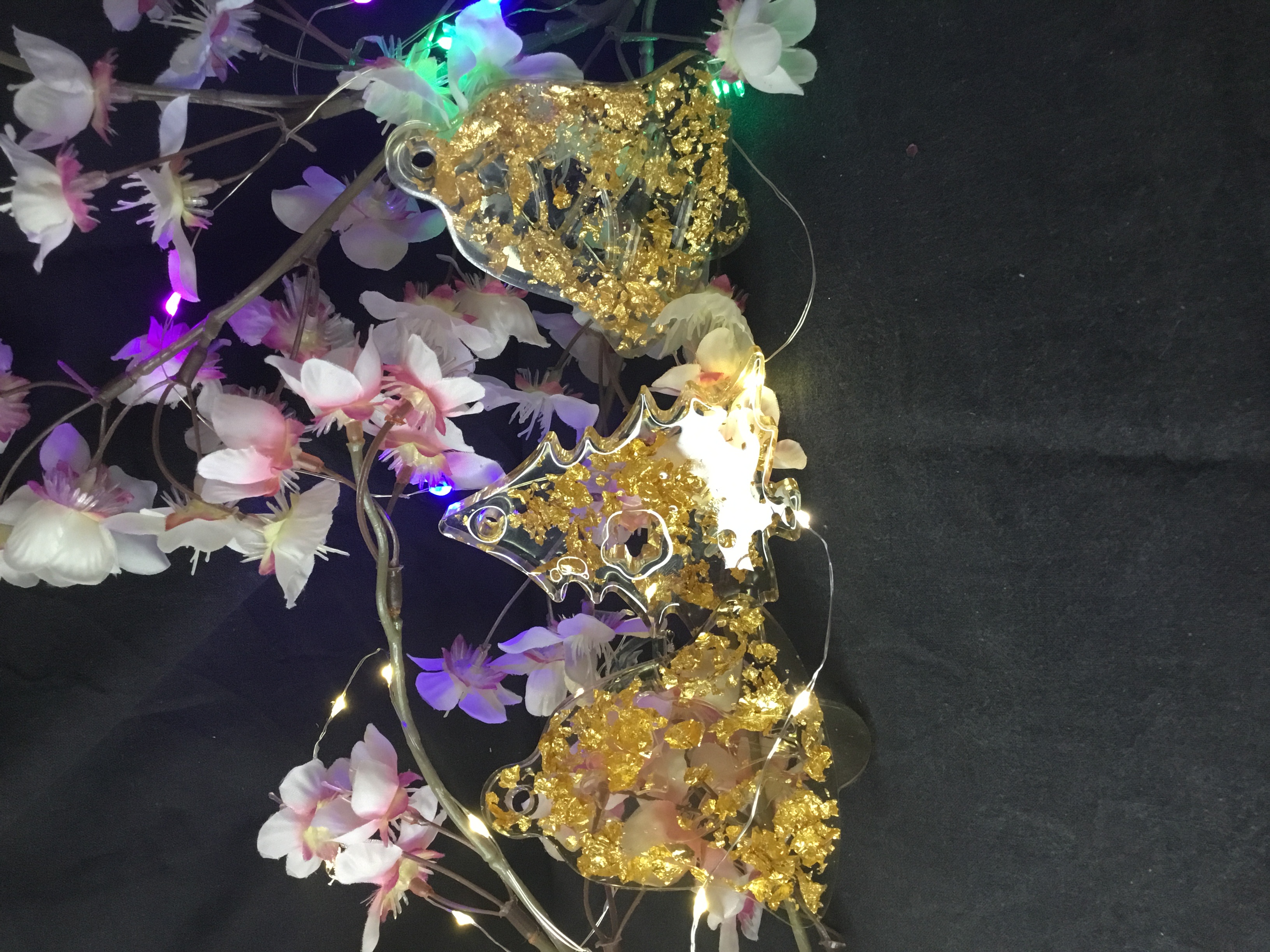 Décor de Noël transparent et feuille d’or 