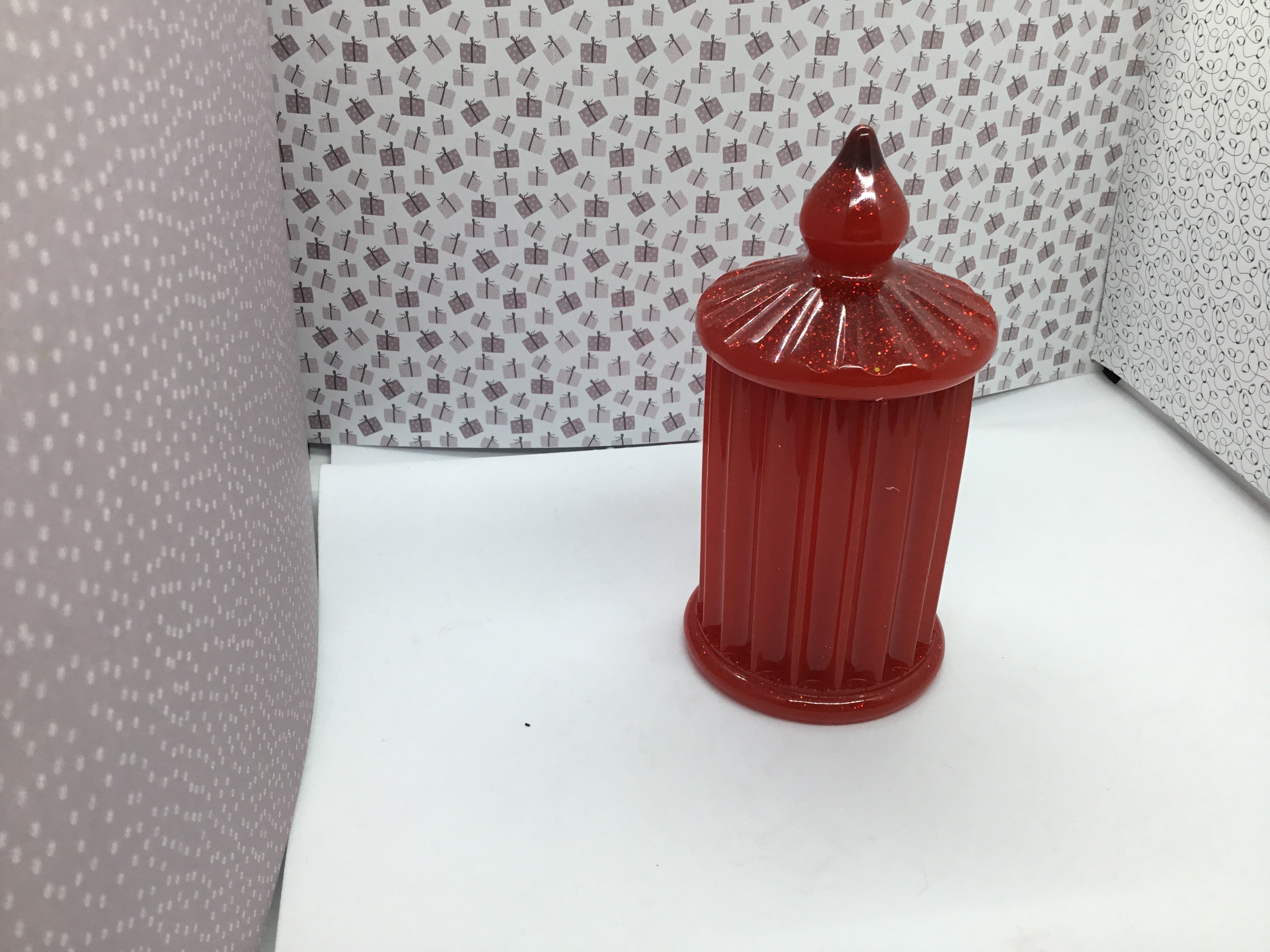 Pot de rangement rouge pailleté