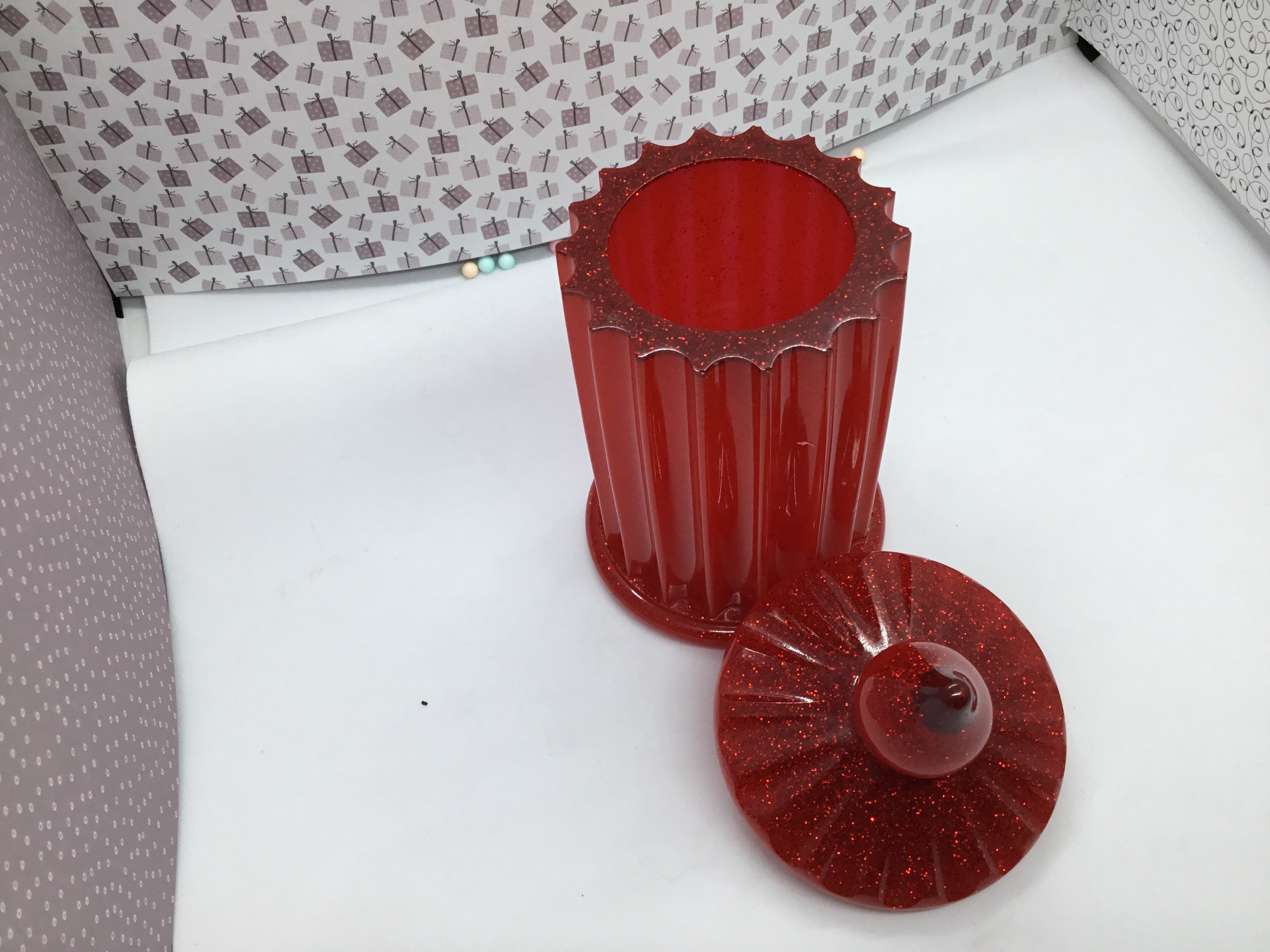 Pot de rangement rouge pailleté 
