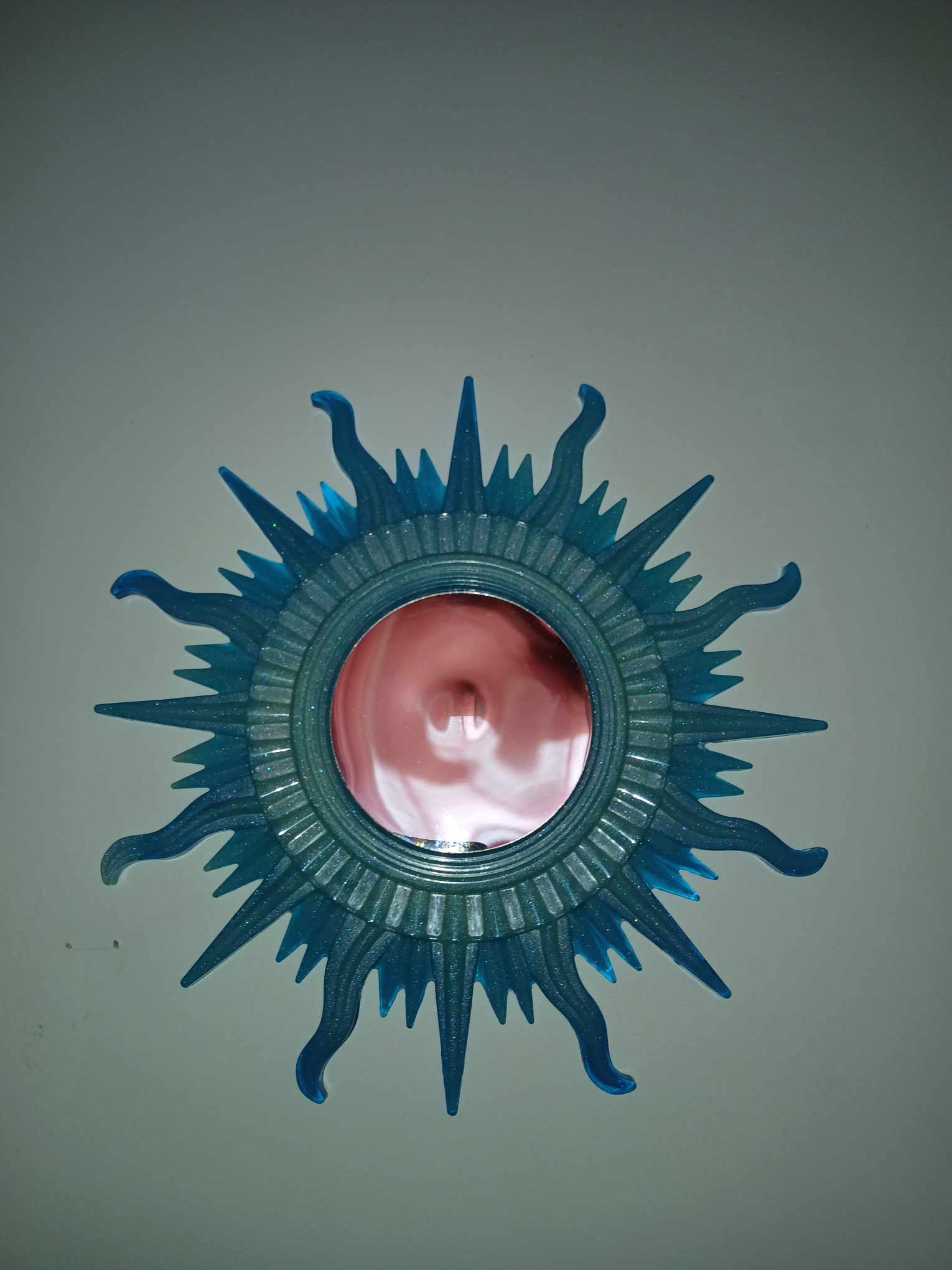 Miroir décoratif en forme de soleil