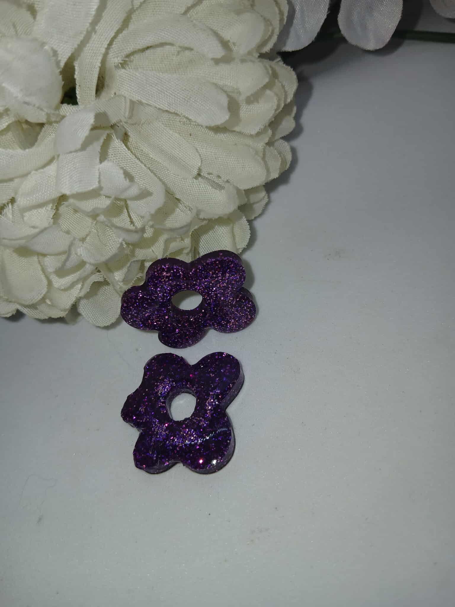Boucles d’oreilles petit nuage N°1 violettes pailletées