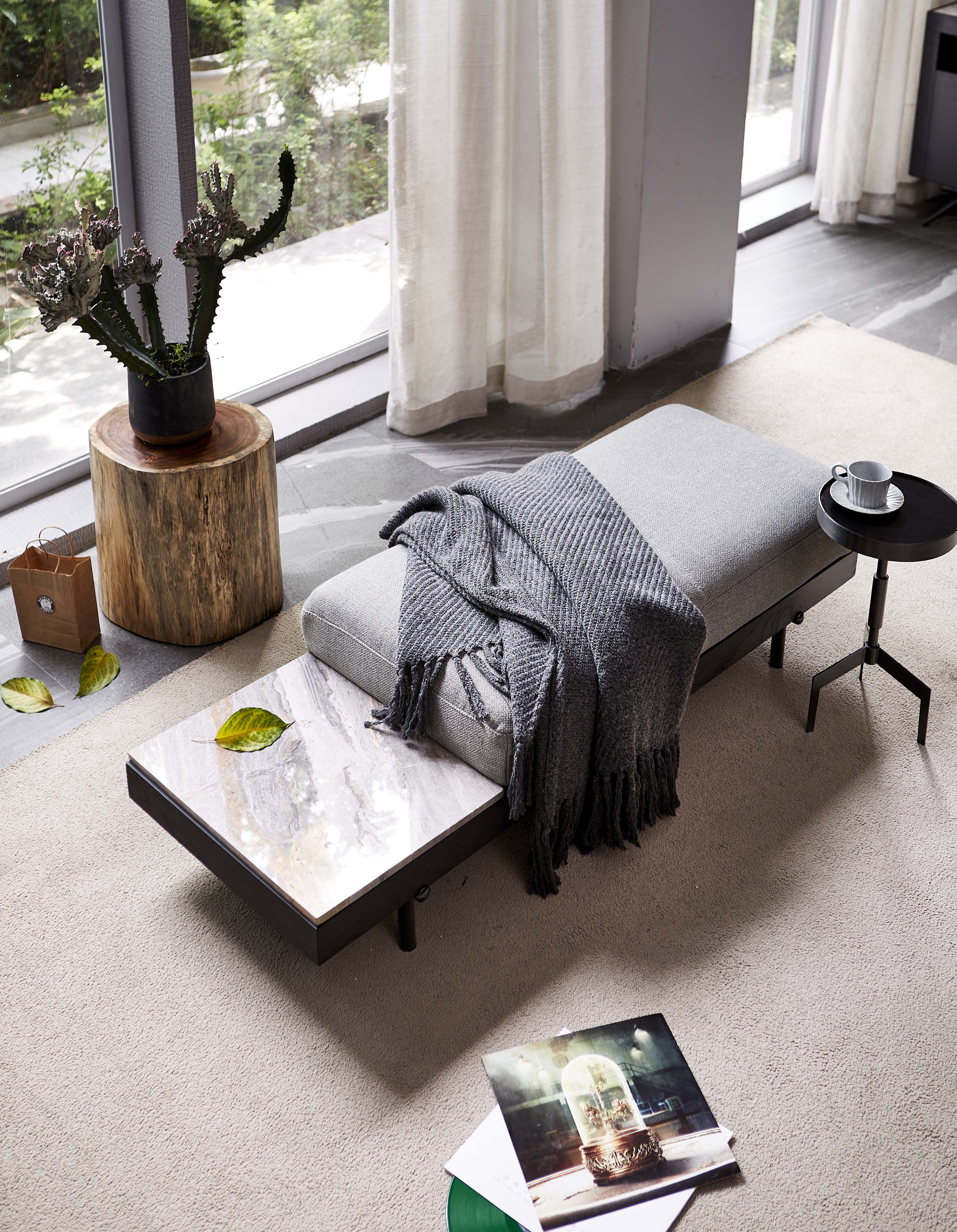 Lounge suolas V02