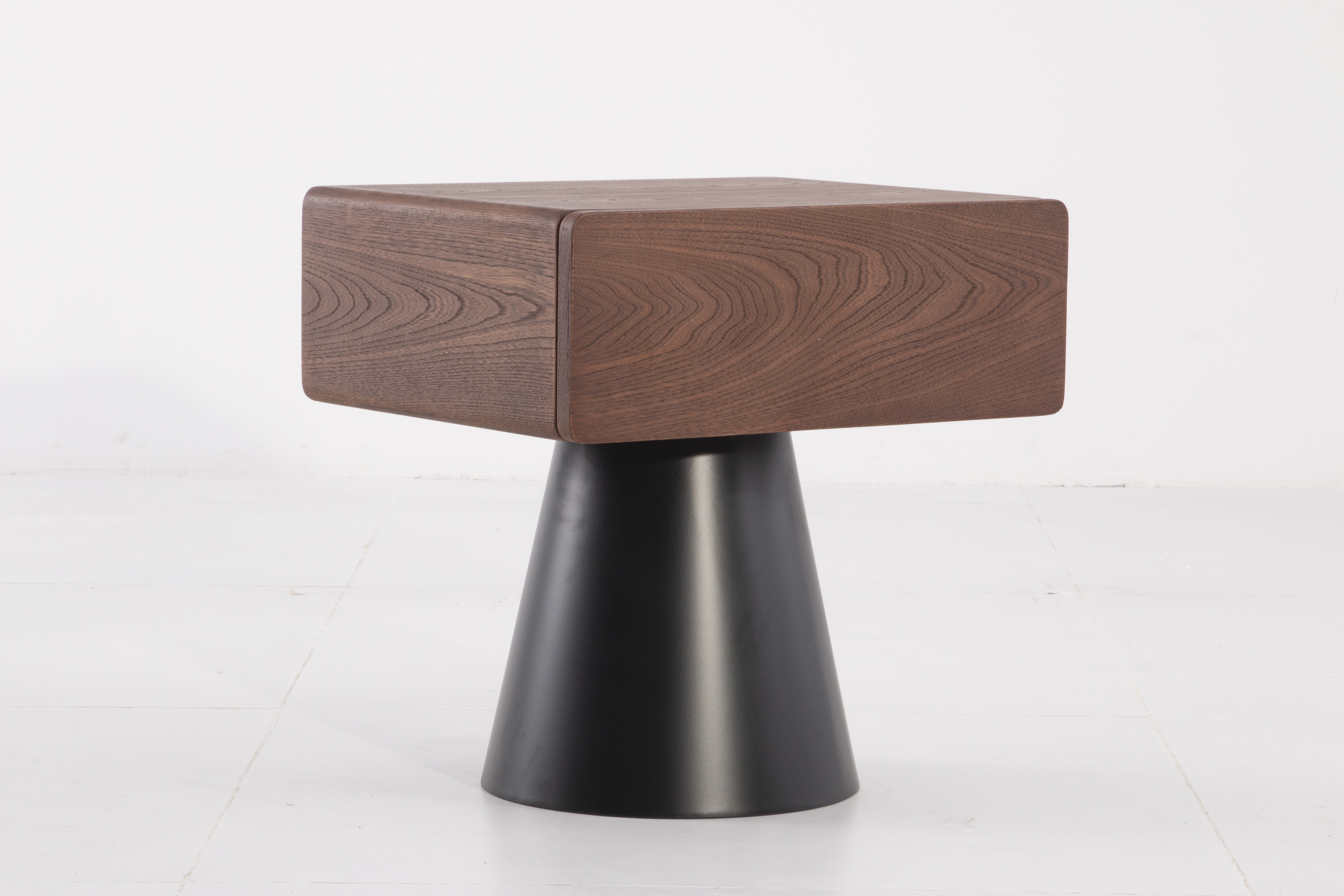 Naktinis Staliukas ZL066