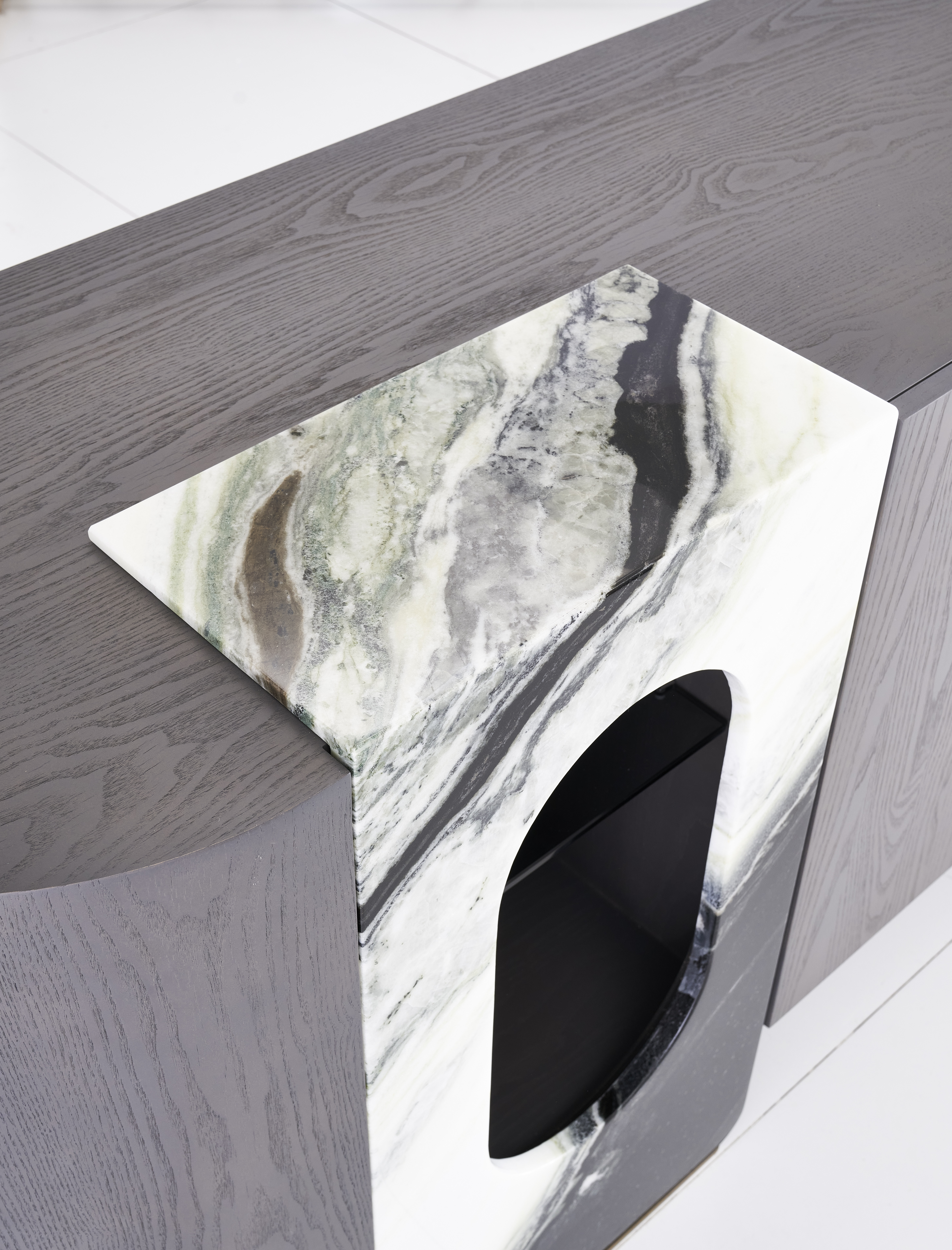 Komoda KG098