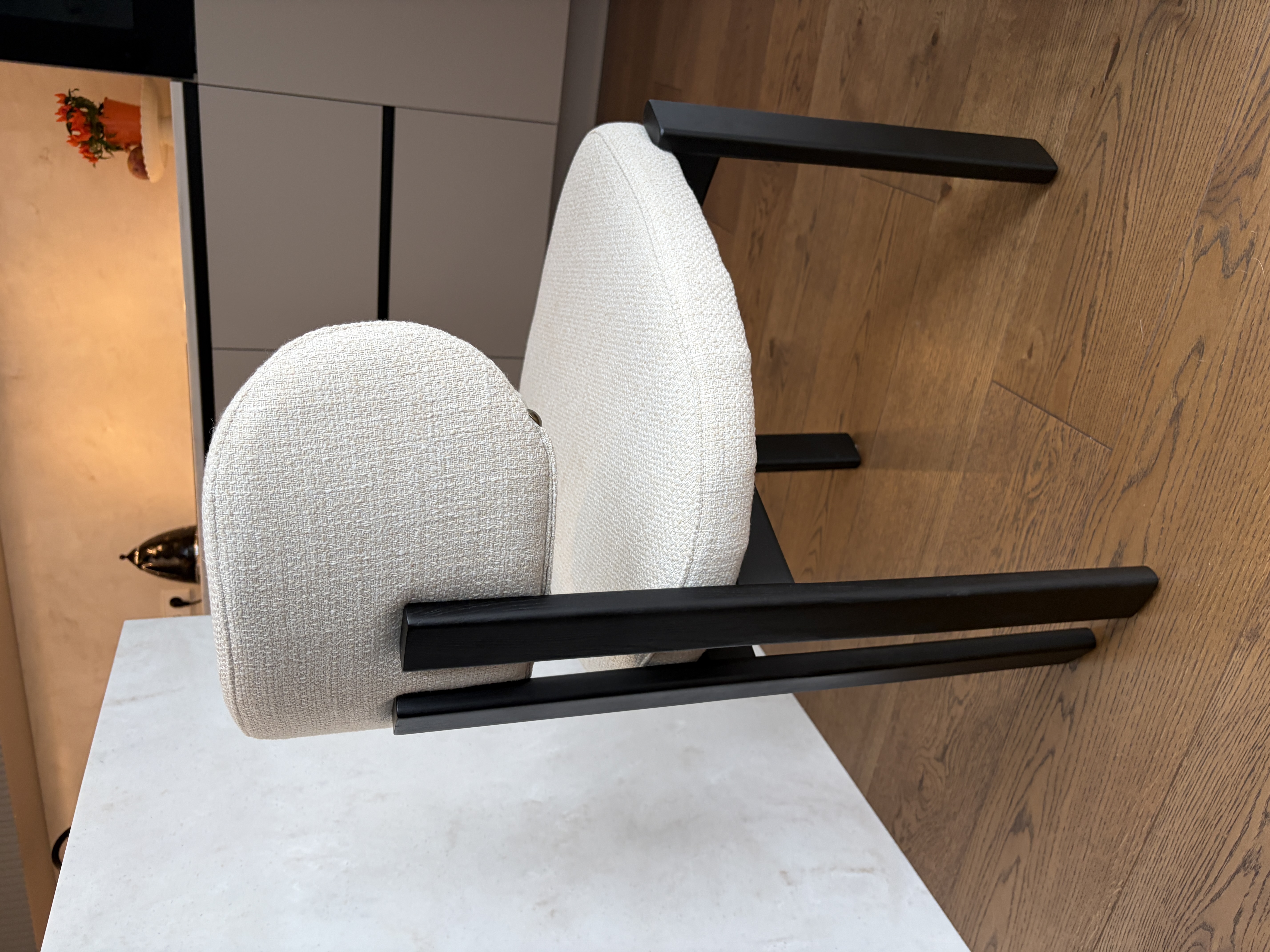 Valgomojo kėdė B89