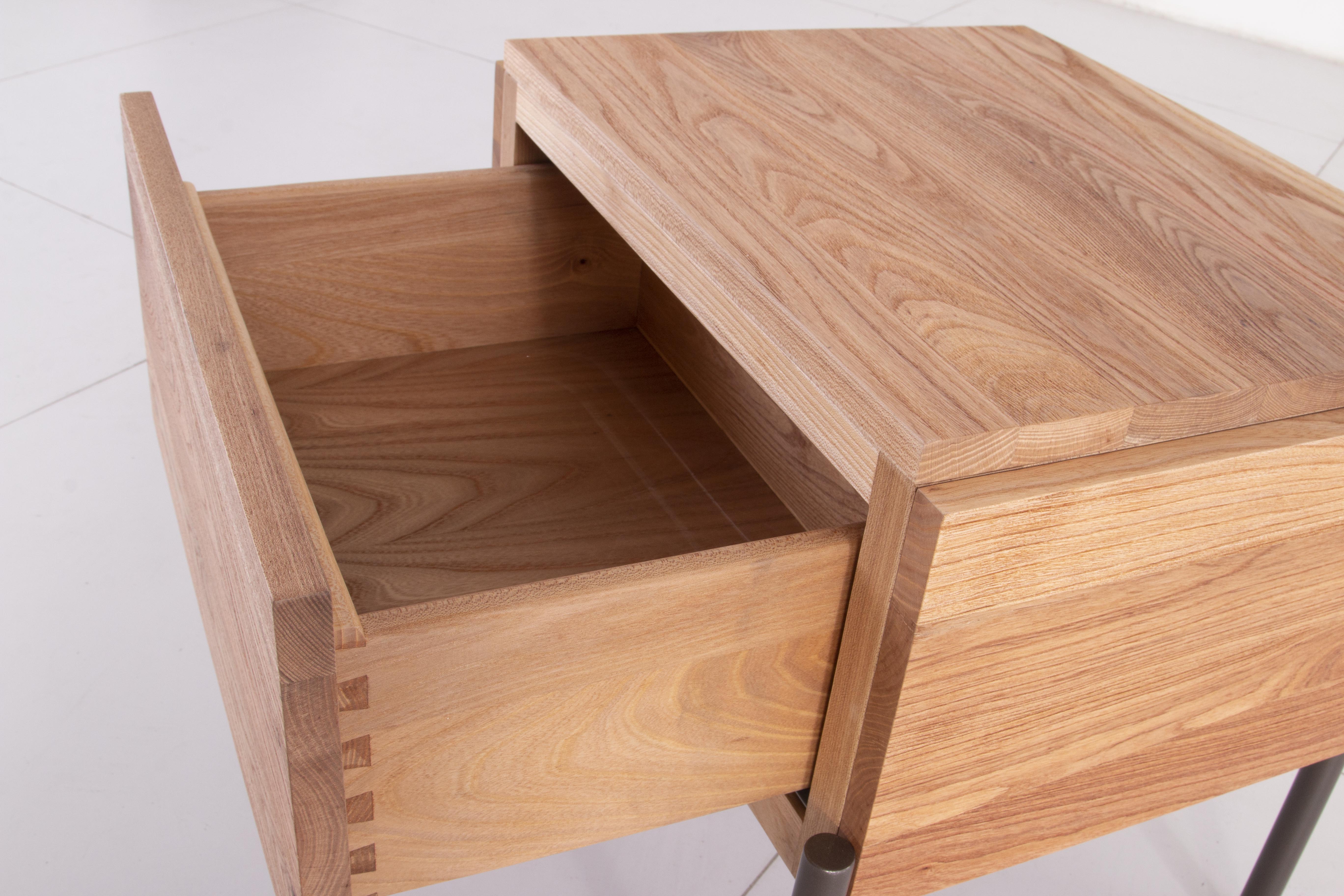 Naktinis Staliukas JL084