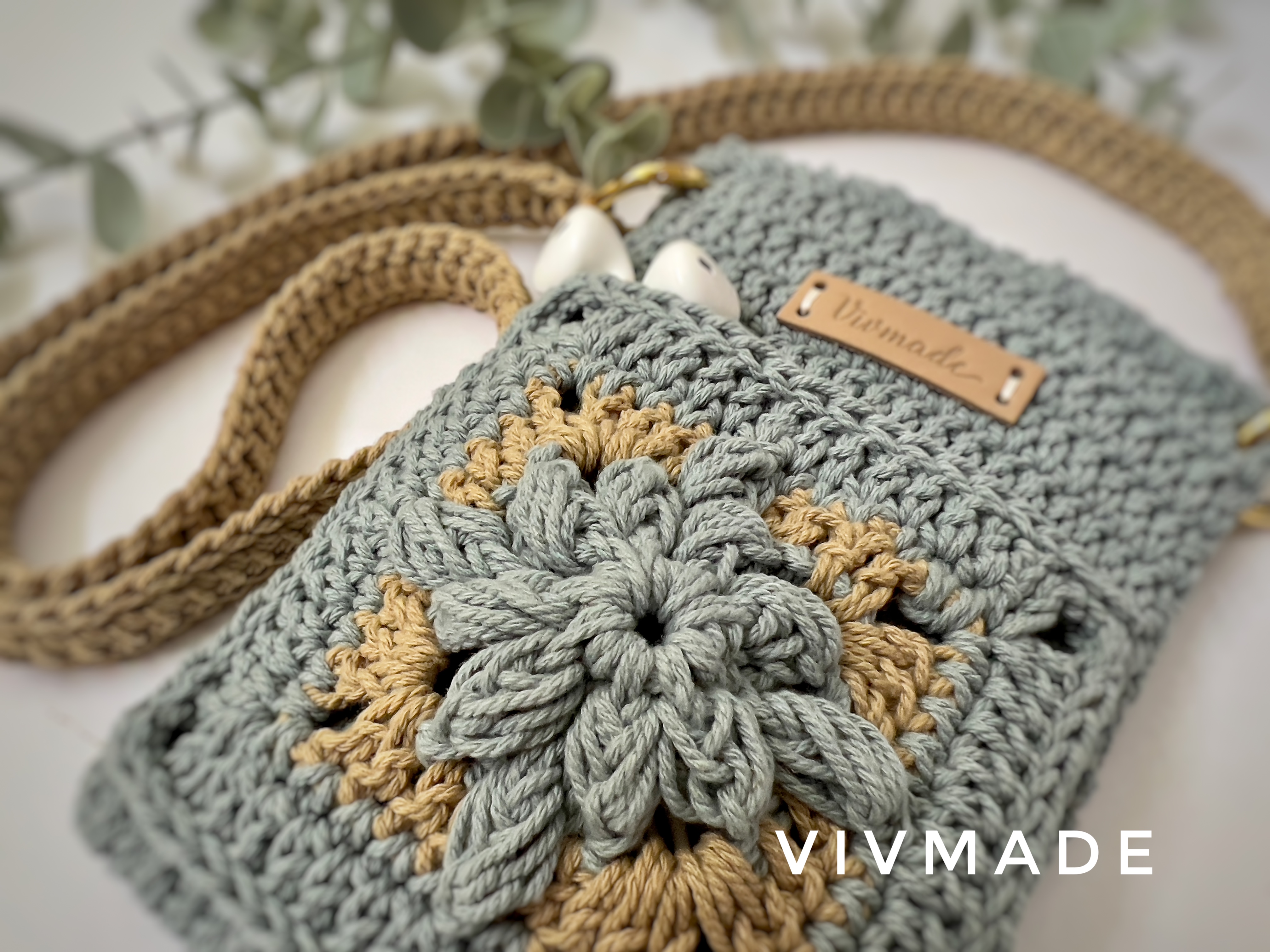 Phone Bag with Star Lily Pocket