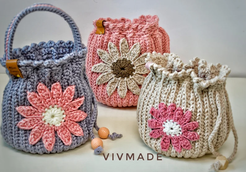 Drawstring Bag ~ Daisy