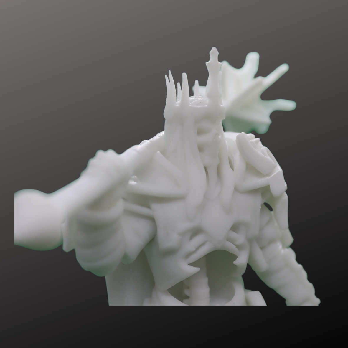 Figurine LEORIC à peindre