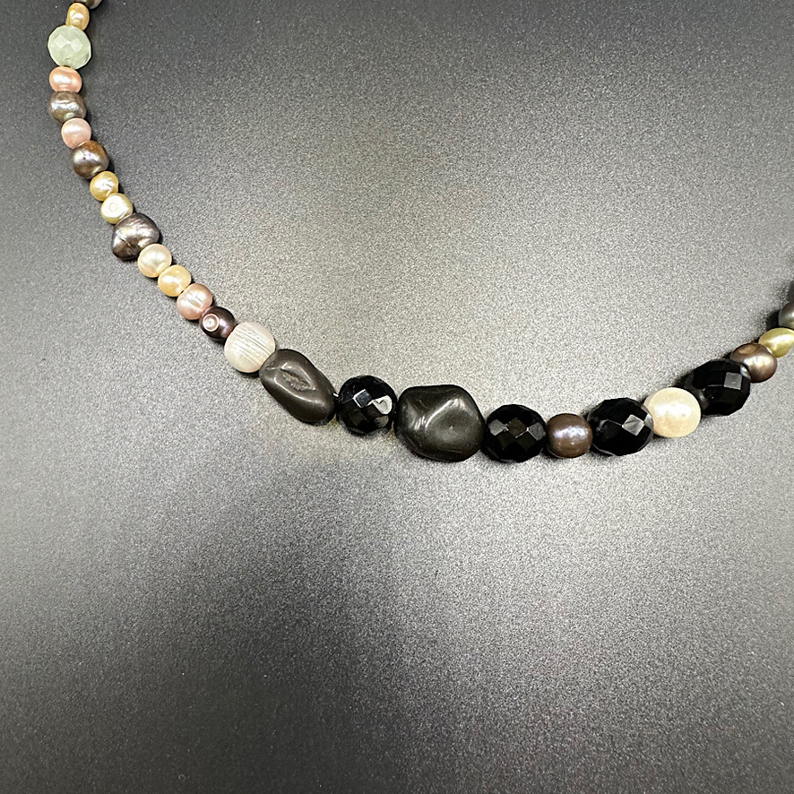 Lustrous Light Necklace