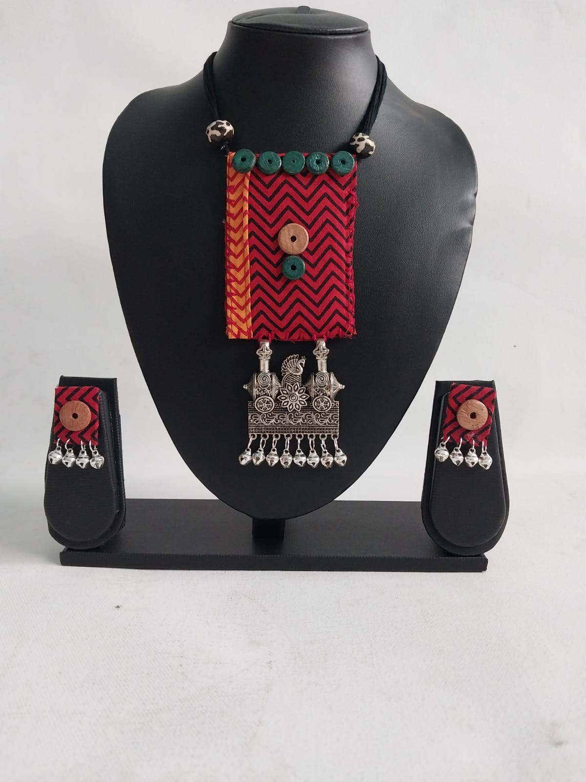 Fabric and Oxidized Silver Necklace with Earrings