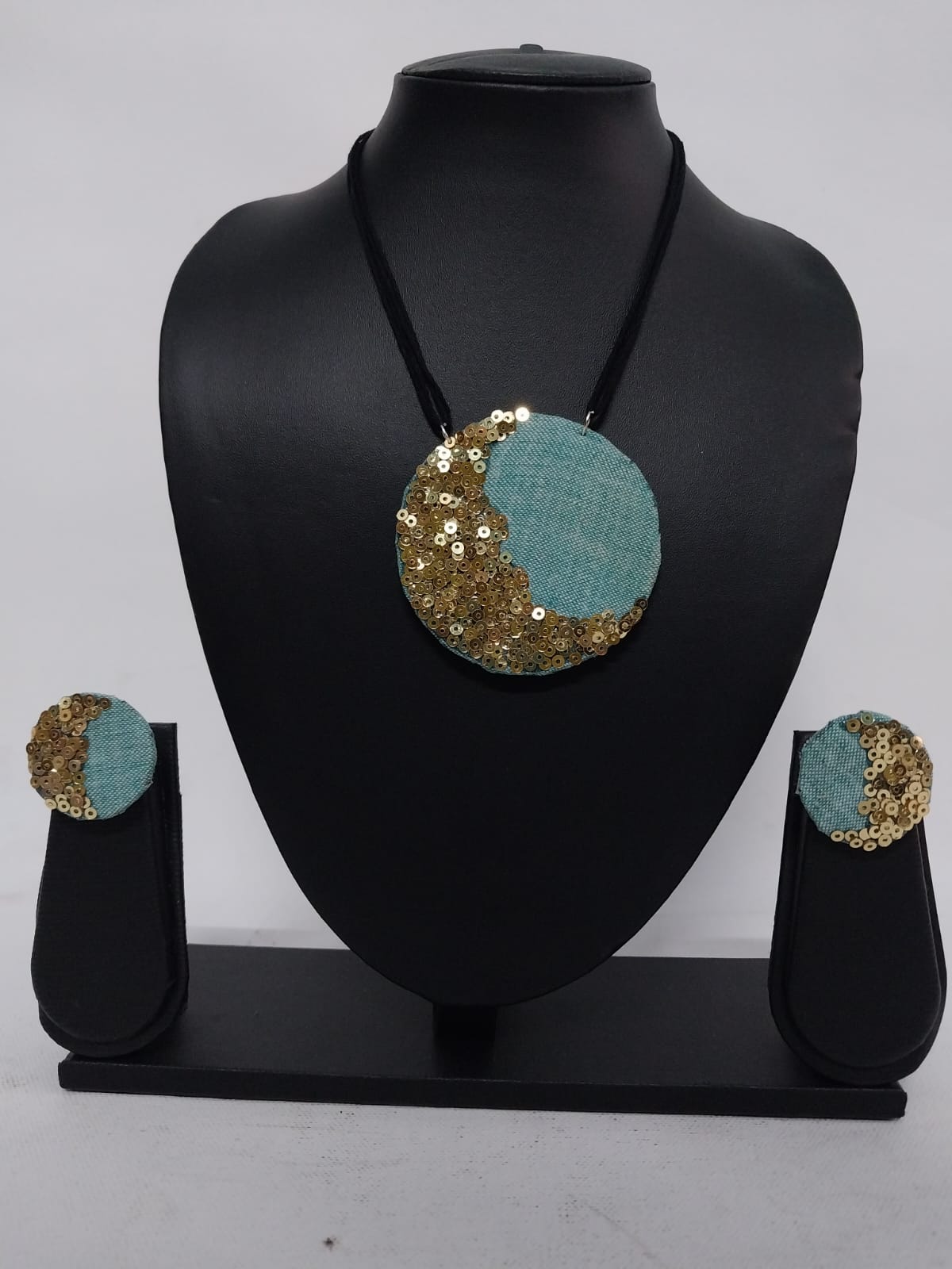Sequin Sparkle: Fabric and Sequins Necklace with Earrings