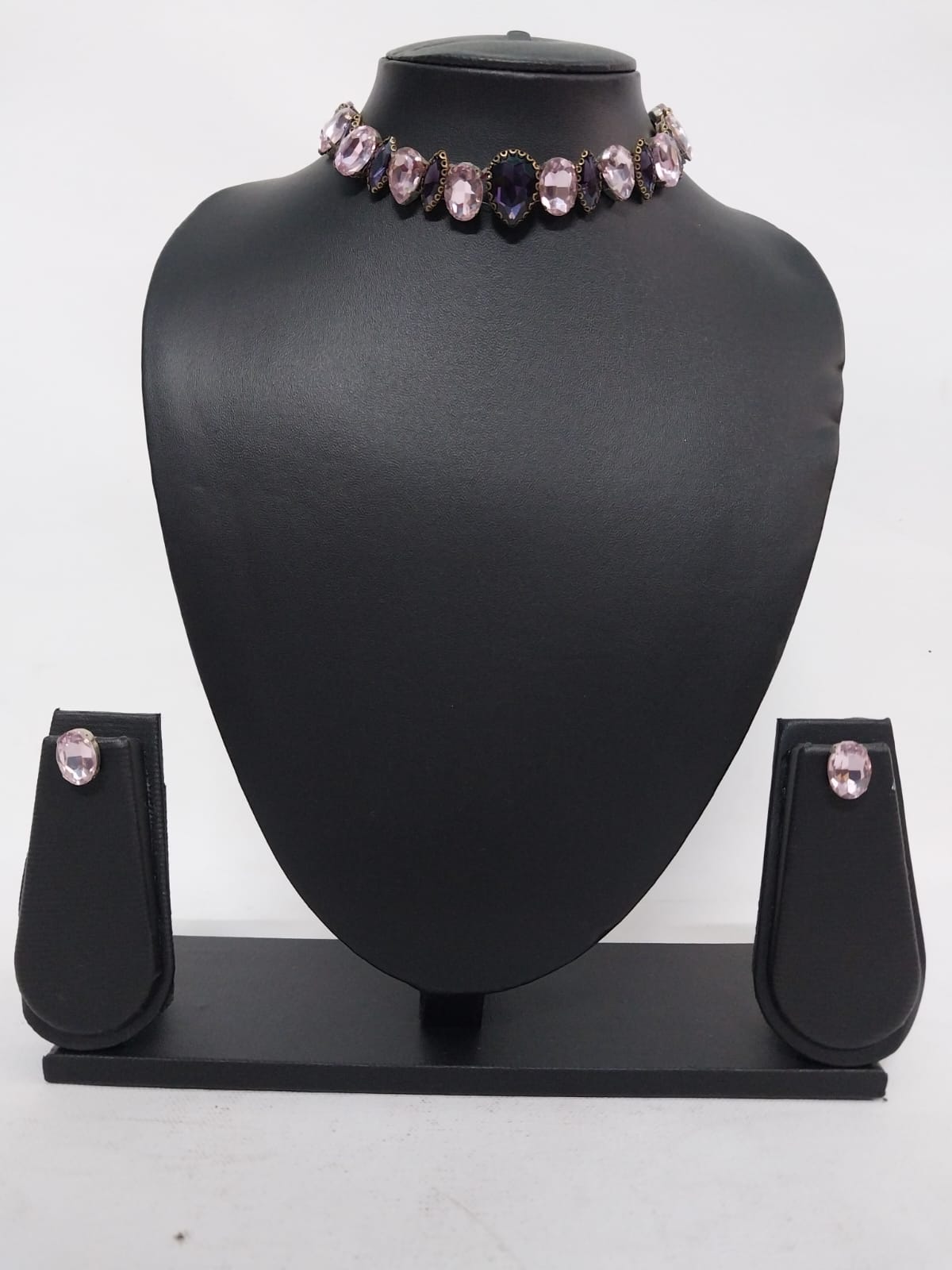 Dazzling Rhinestone Necklace with Earrings: Sparkle in Style