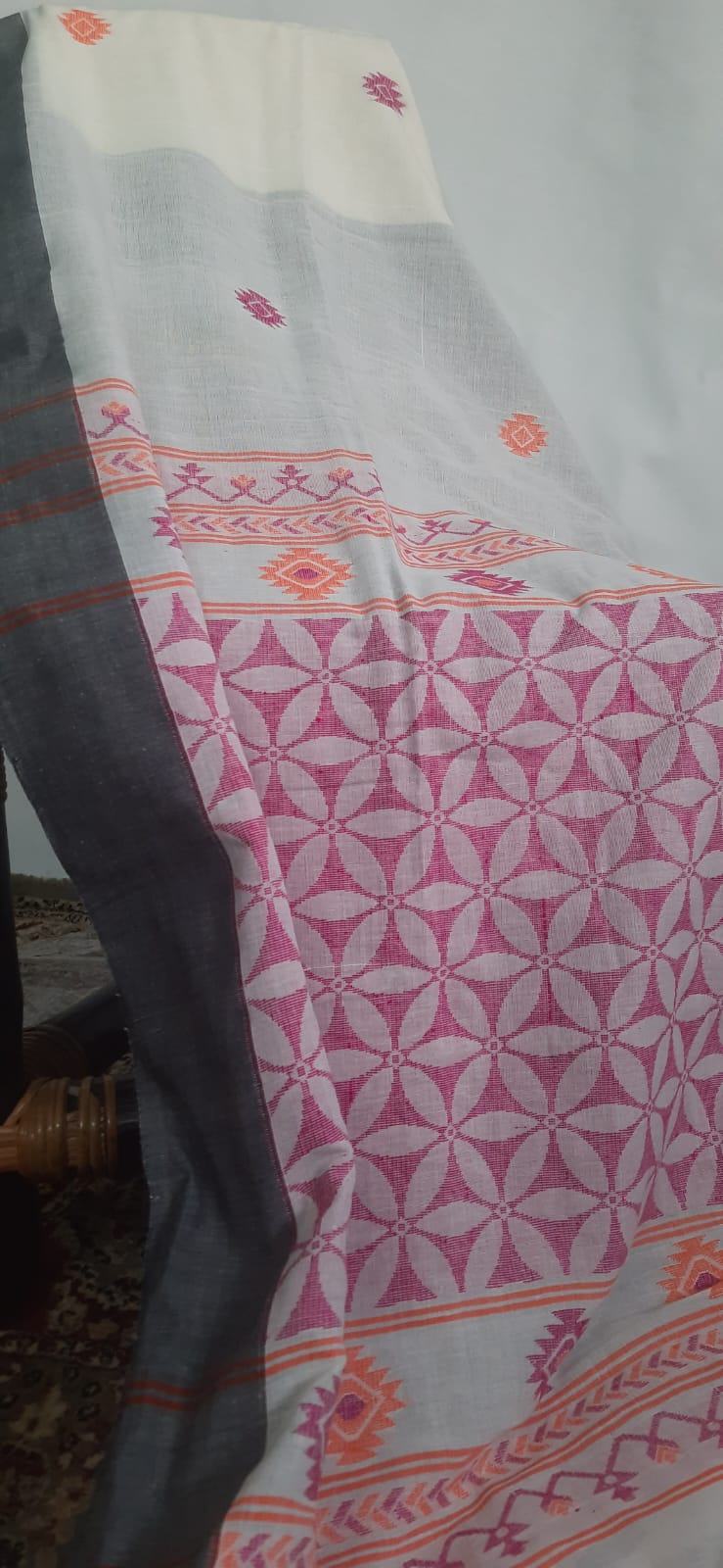 Elegance in Simplicity: Handloom Khadi Cotton Saree with Woven Design