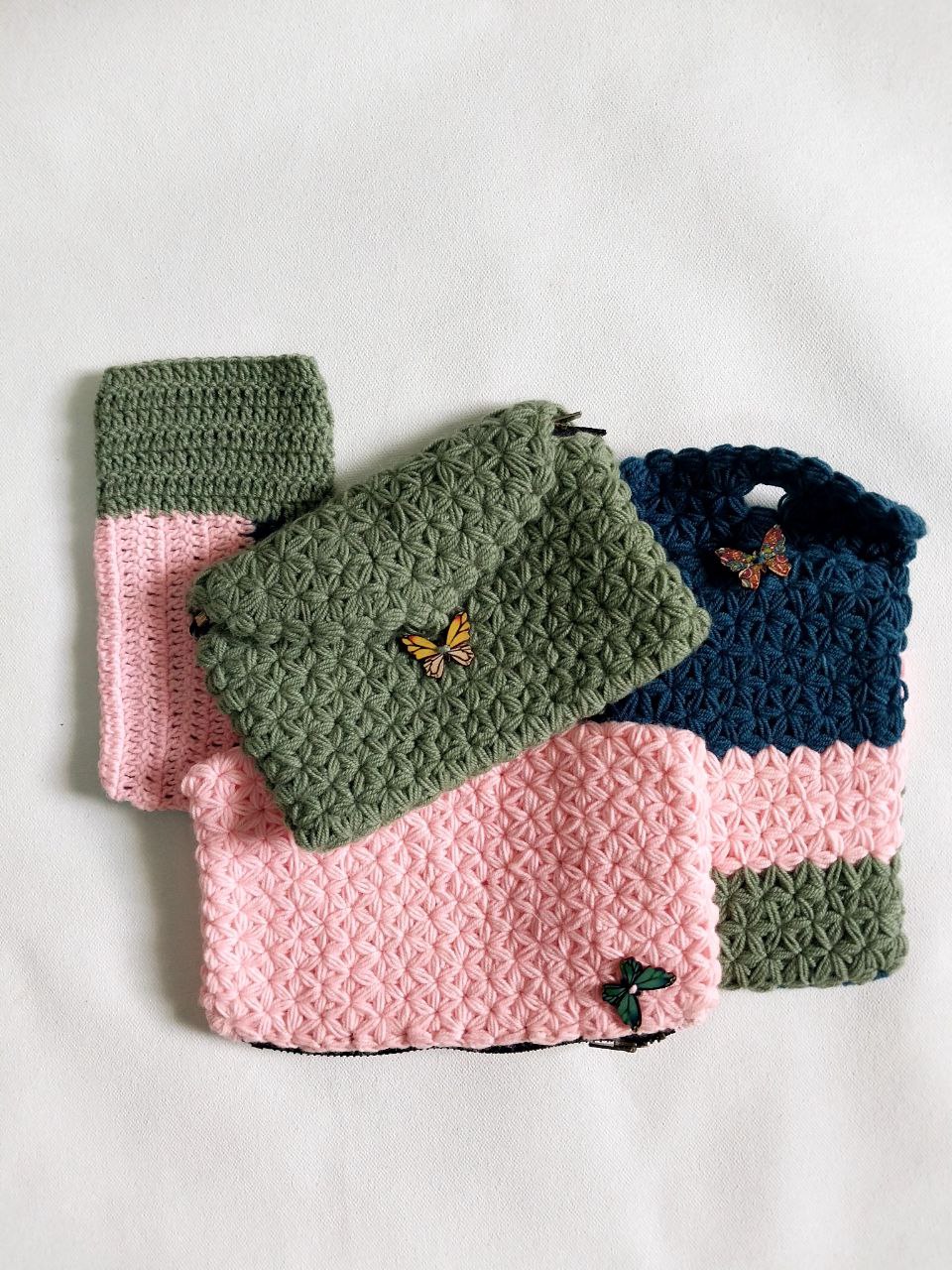 Handcrafted Elegance: Krush Woven Soft Woolen Ladies' Purse