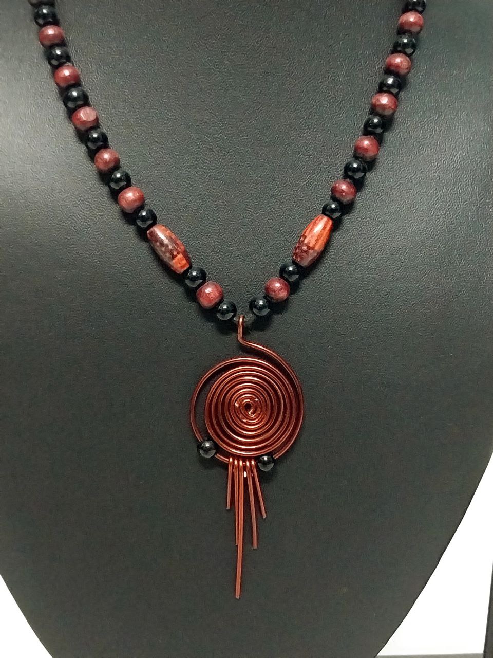Stylish Necklace made of Beads & Copper
