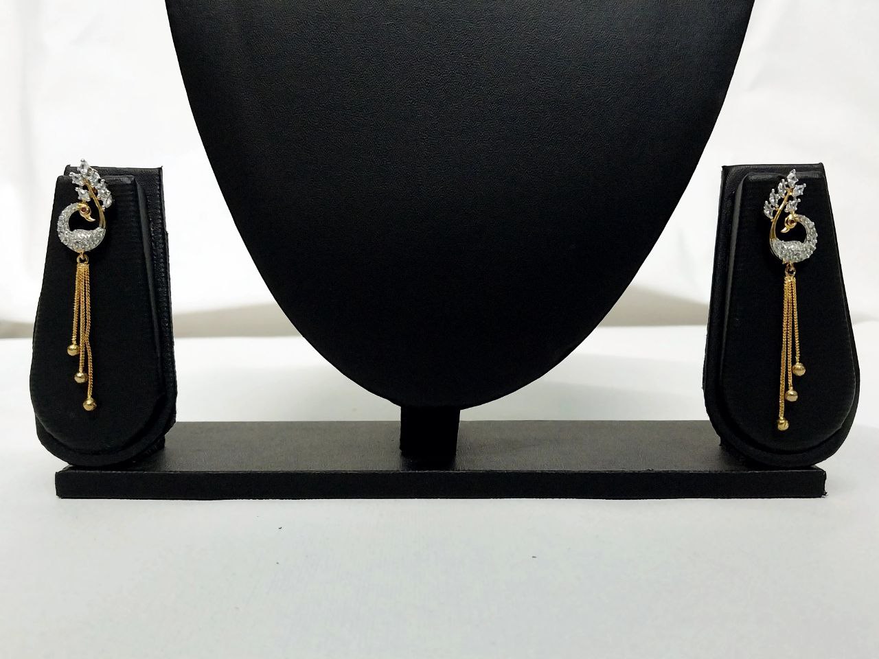 Exquisite Earrings made of White Stones