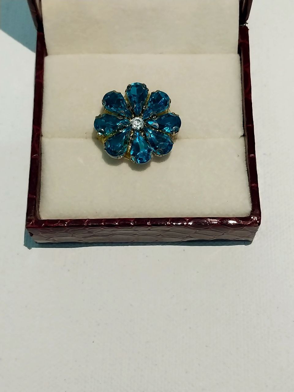 Exquisite Stone Rhine Ring Collection