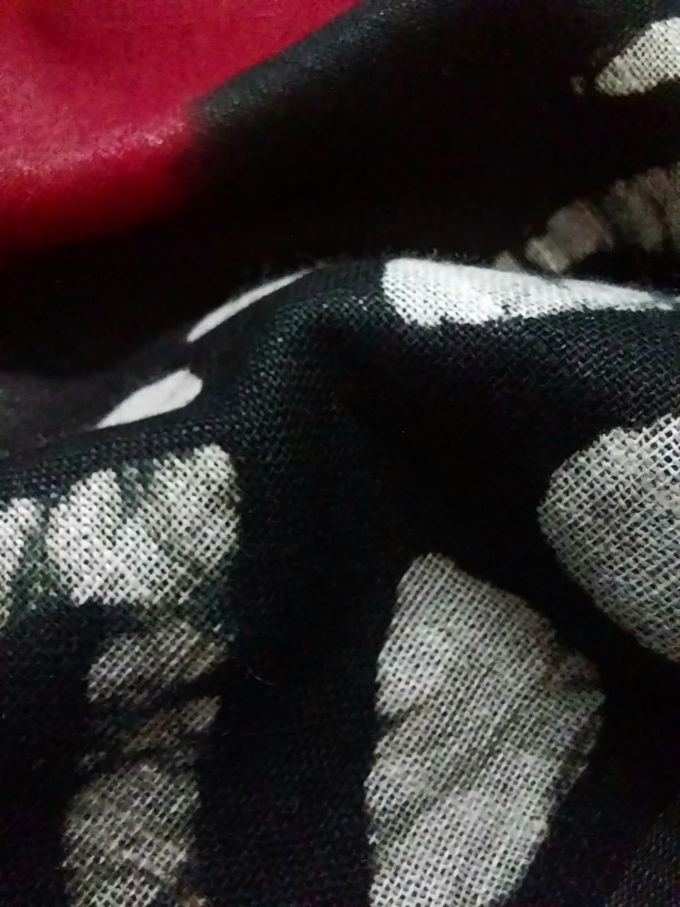 Linen Saree with Batik Print Design