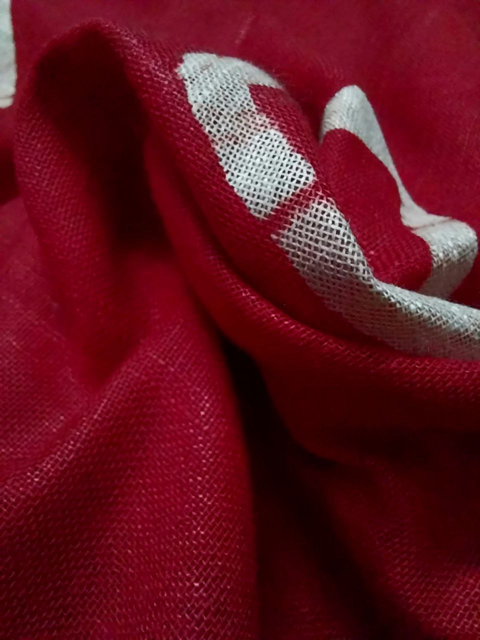 Linen Saree with Batik Print Design