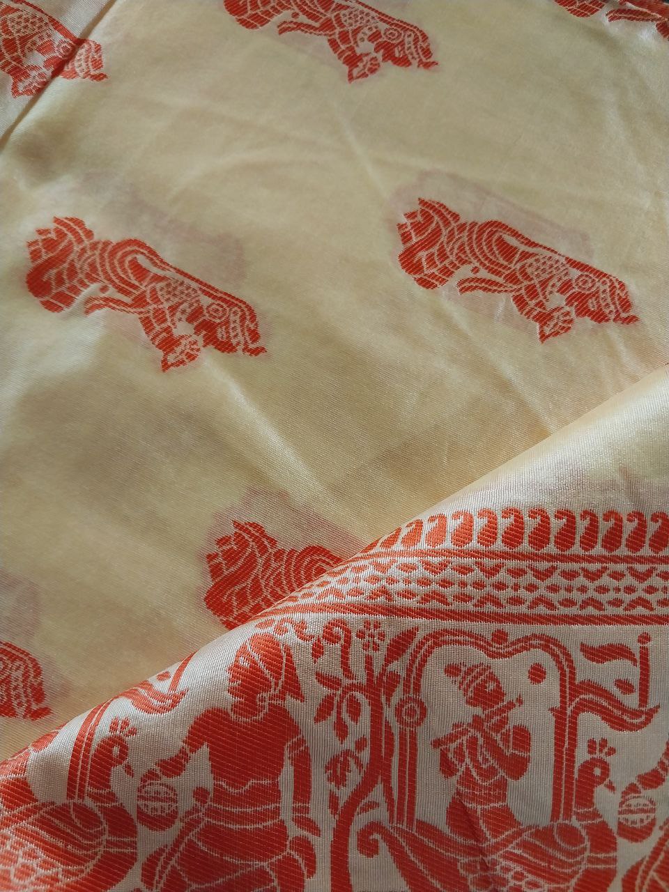 Replica Baluchori Saree – Off White & Red