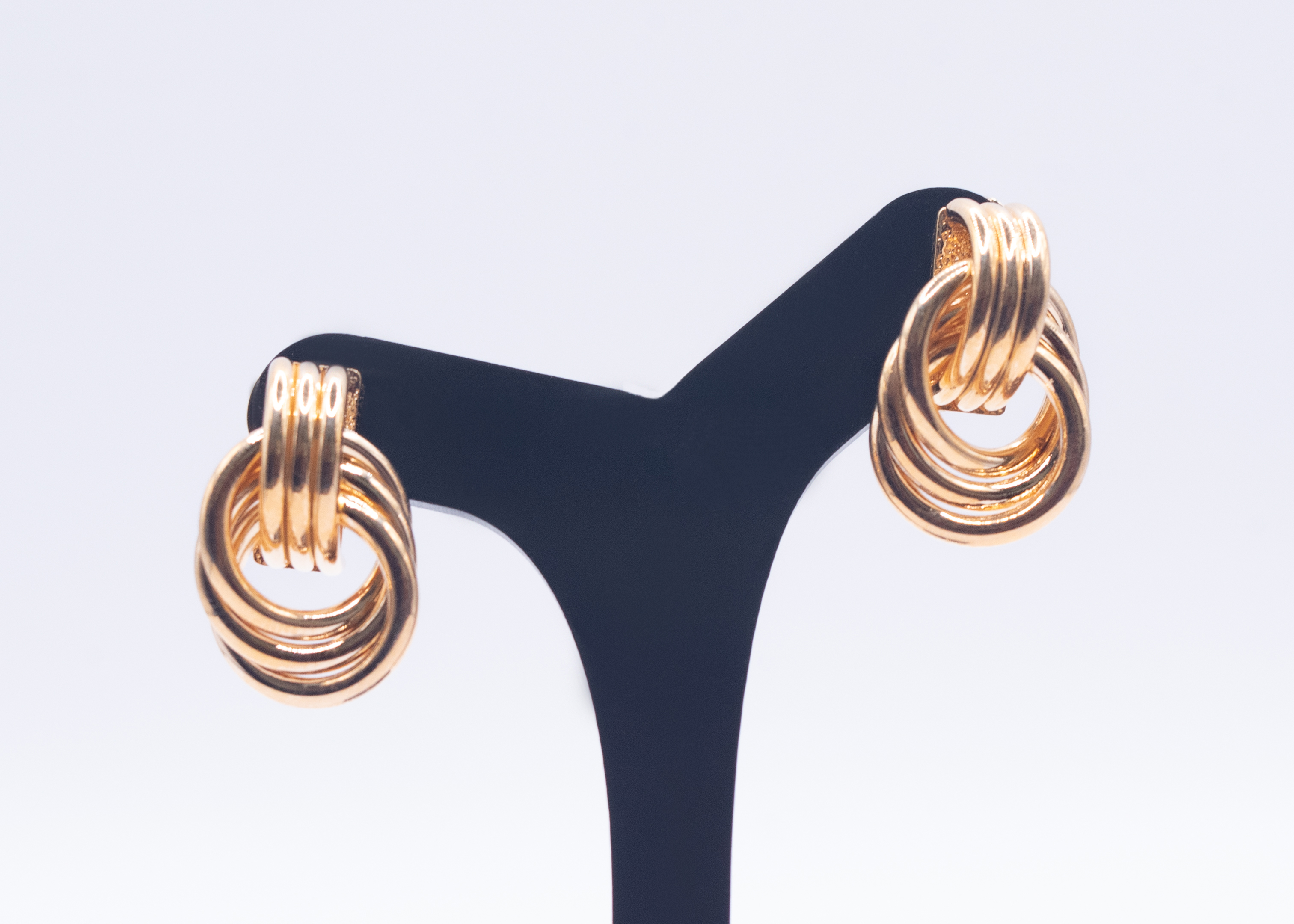 Brinco elos entrelaçados 