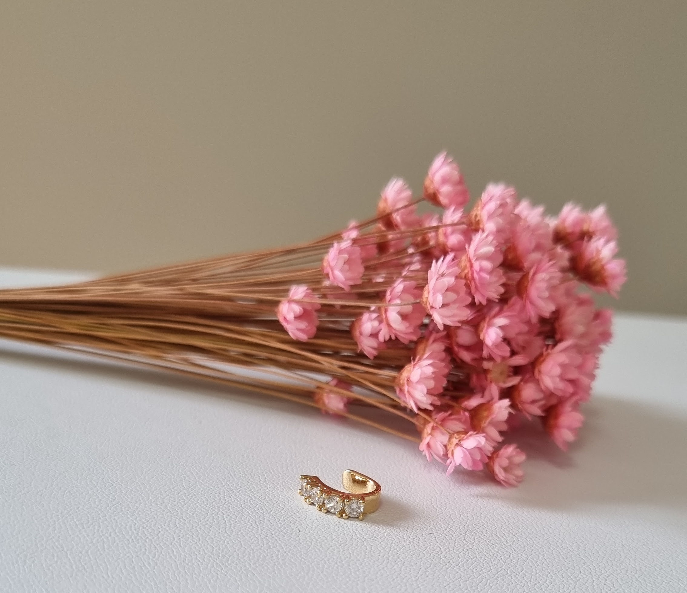 Piercing Banhado Ouro com Zircônias 