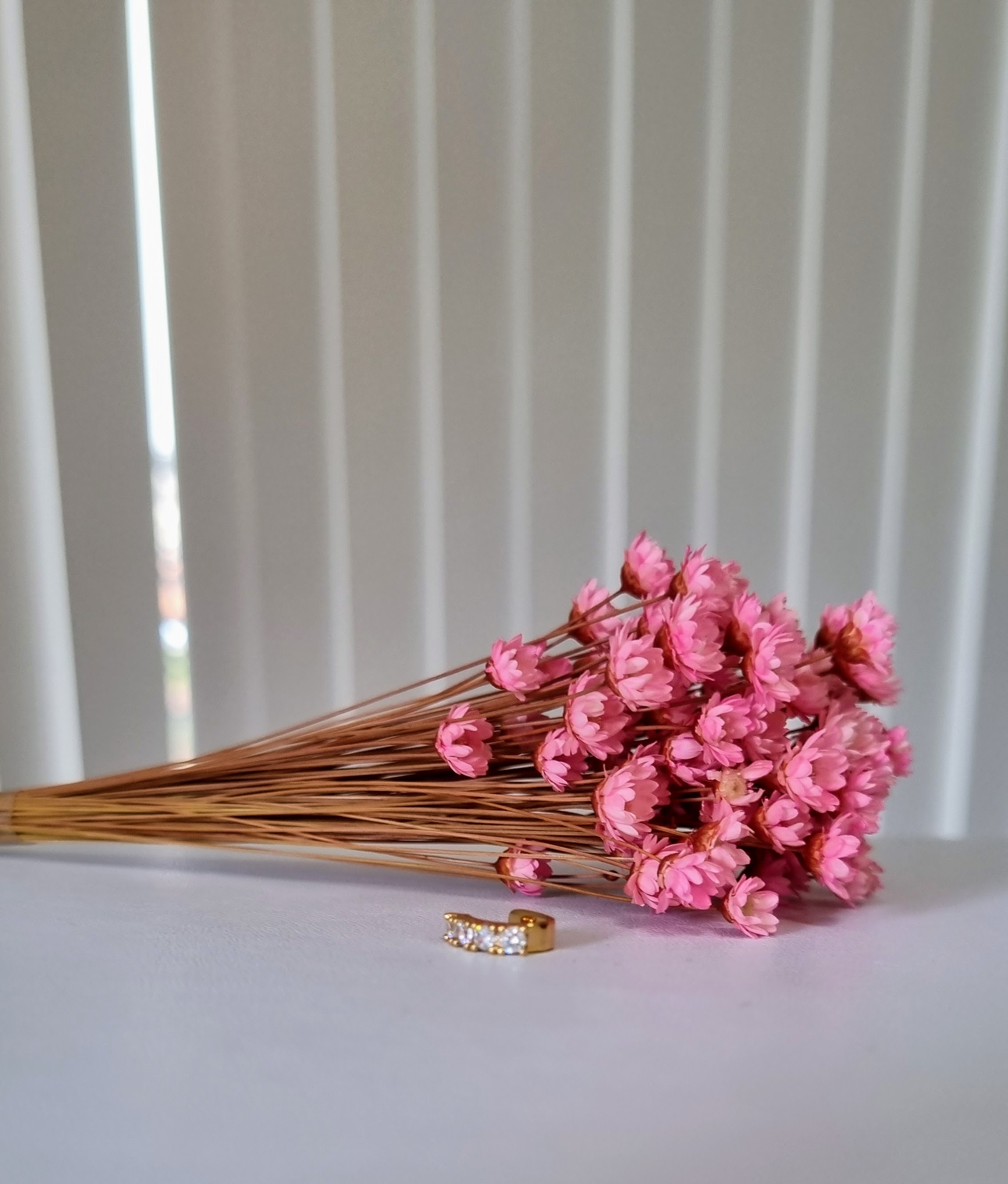 Piercing Banhado Ouro com Zircônias 