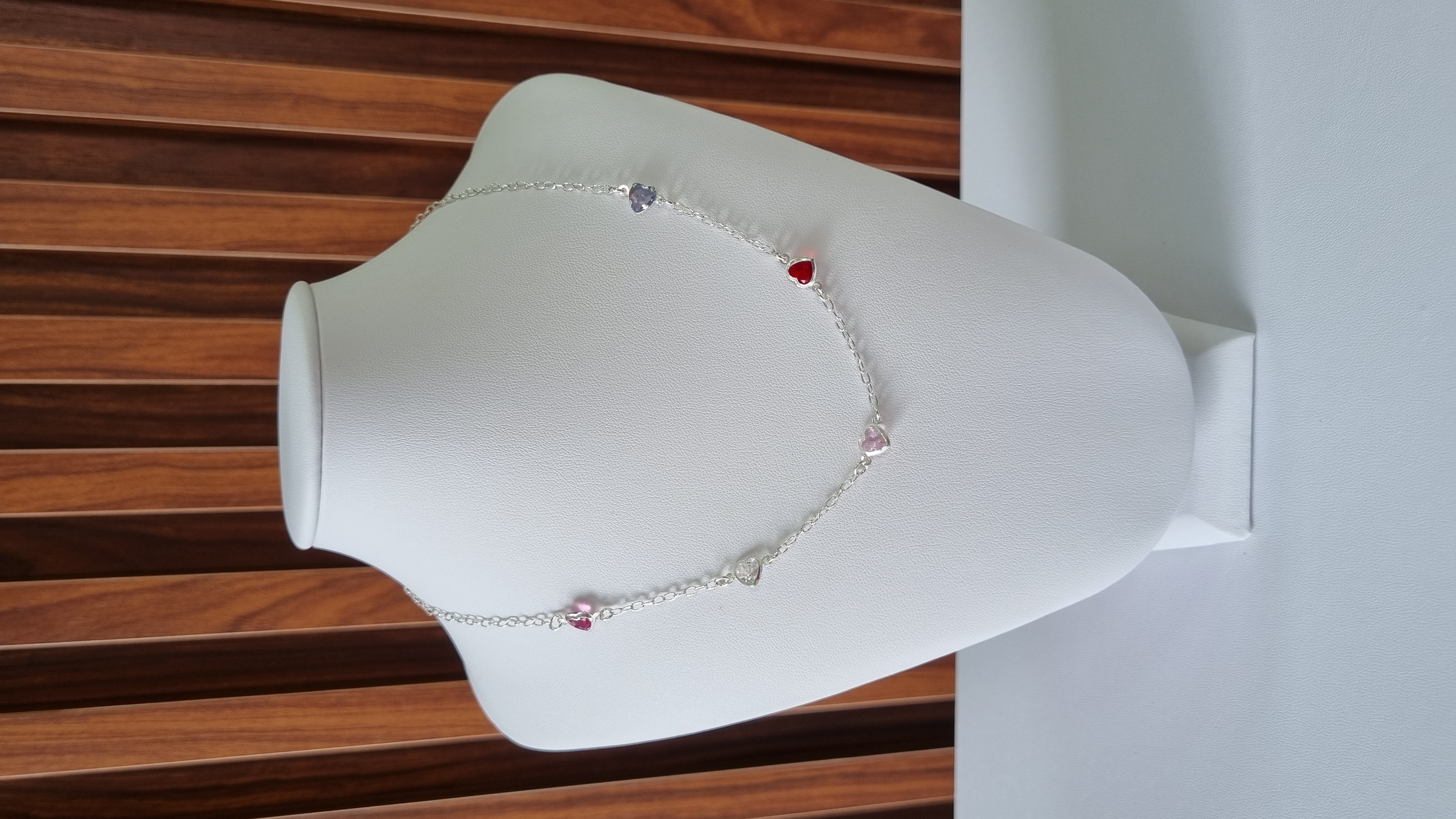 Corrente Choker de coração Colorido