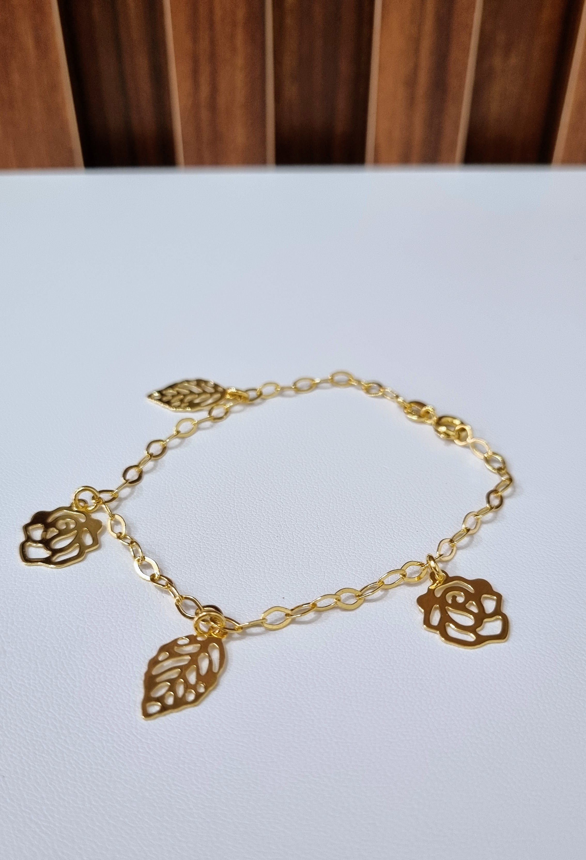 Pulseira  com Folhas 