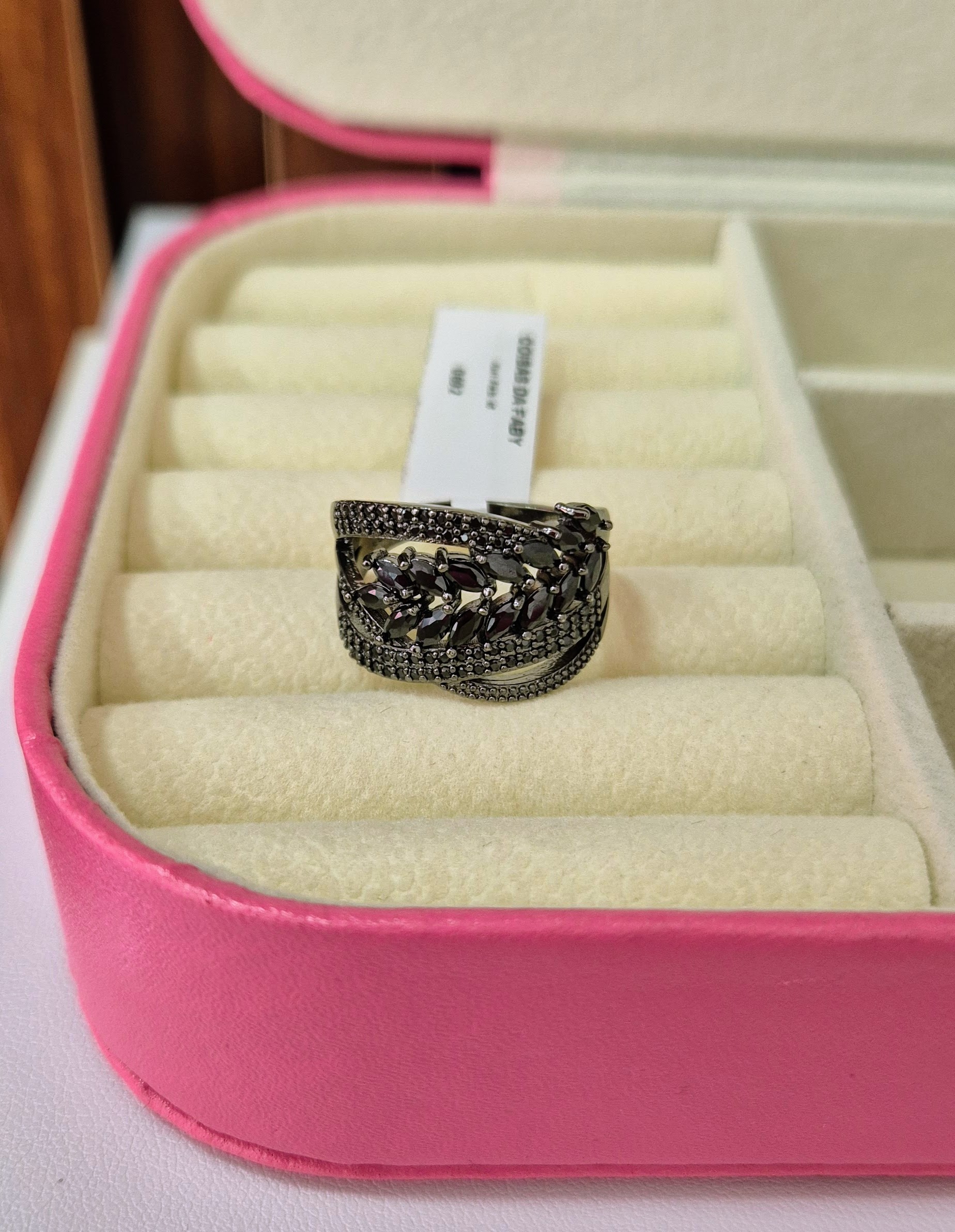 Anel Max Pedra Negras 