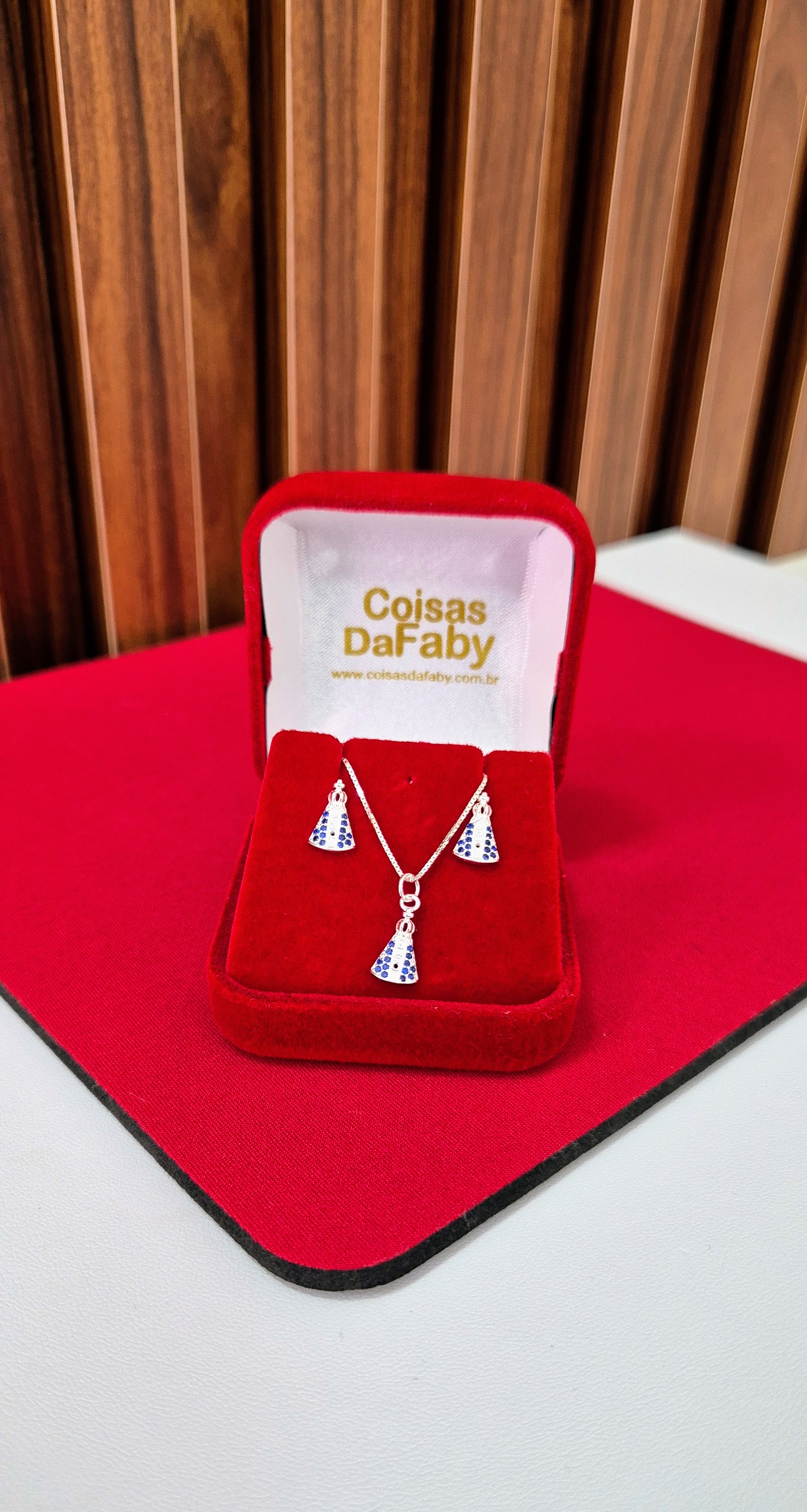 Conjunto Colar e Brinco Nossa Senhora Aparecida Pedra Azul