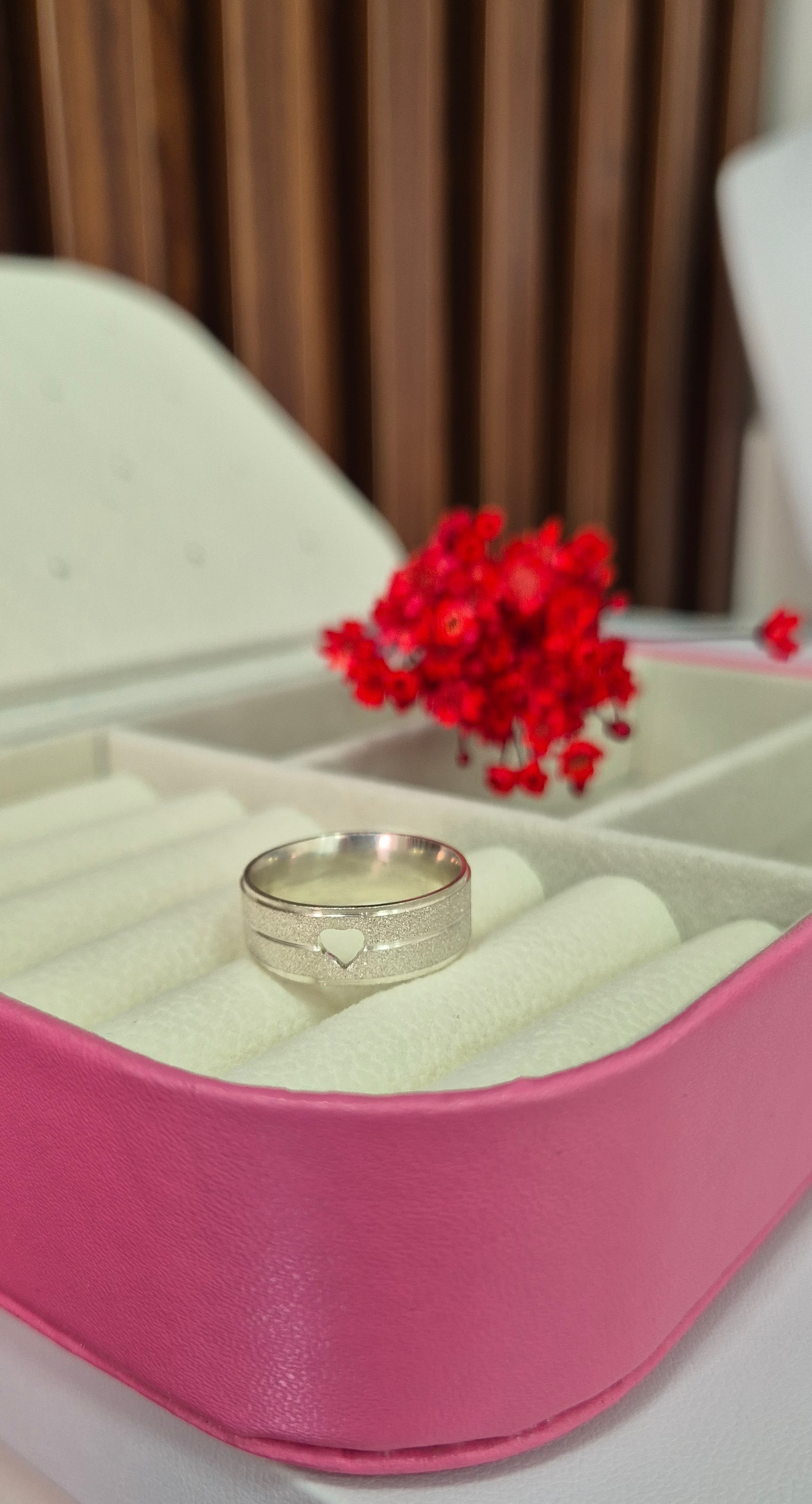 Aliança de Prata Diamantada 7mm