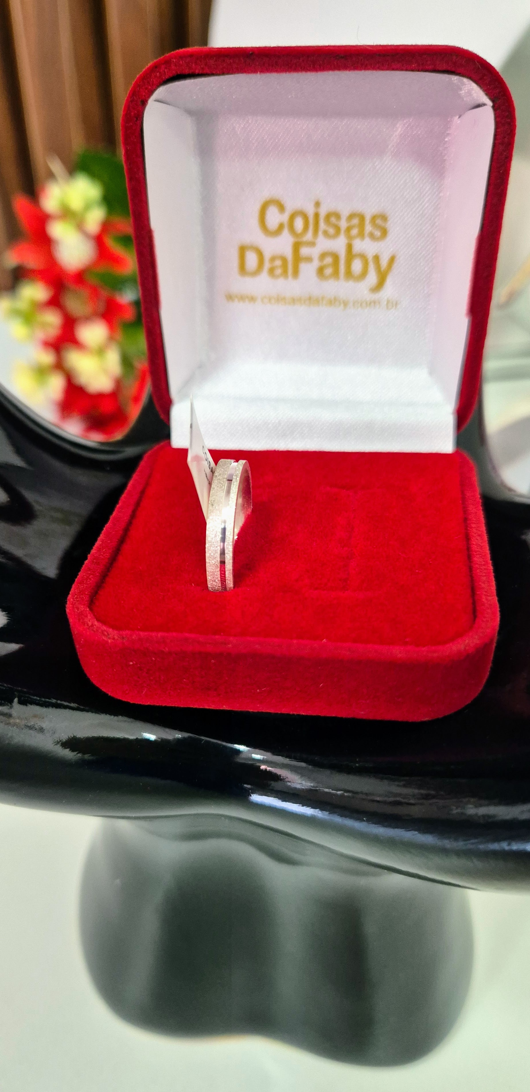 Aliança Prata Diamantada com friso