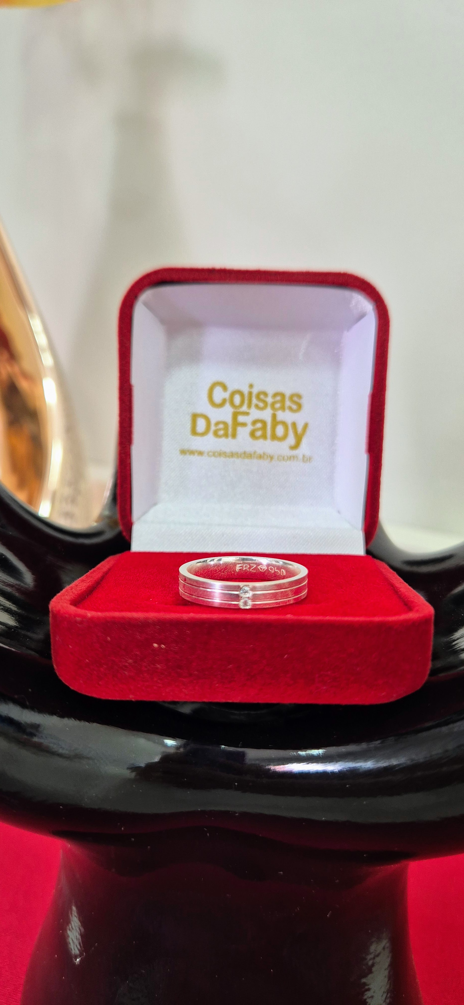 Aliança Prata com Duas Pedras