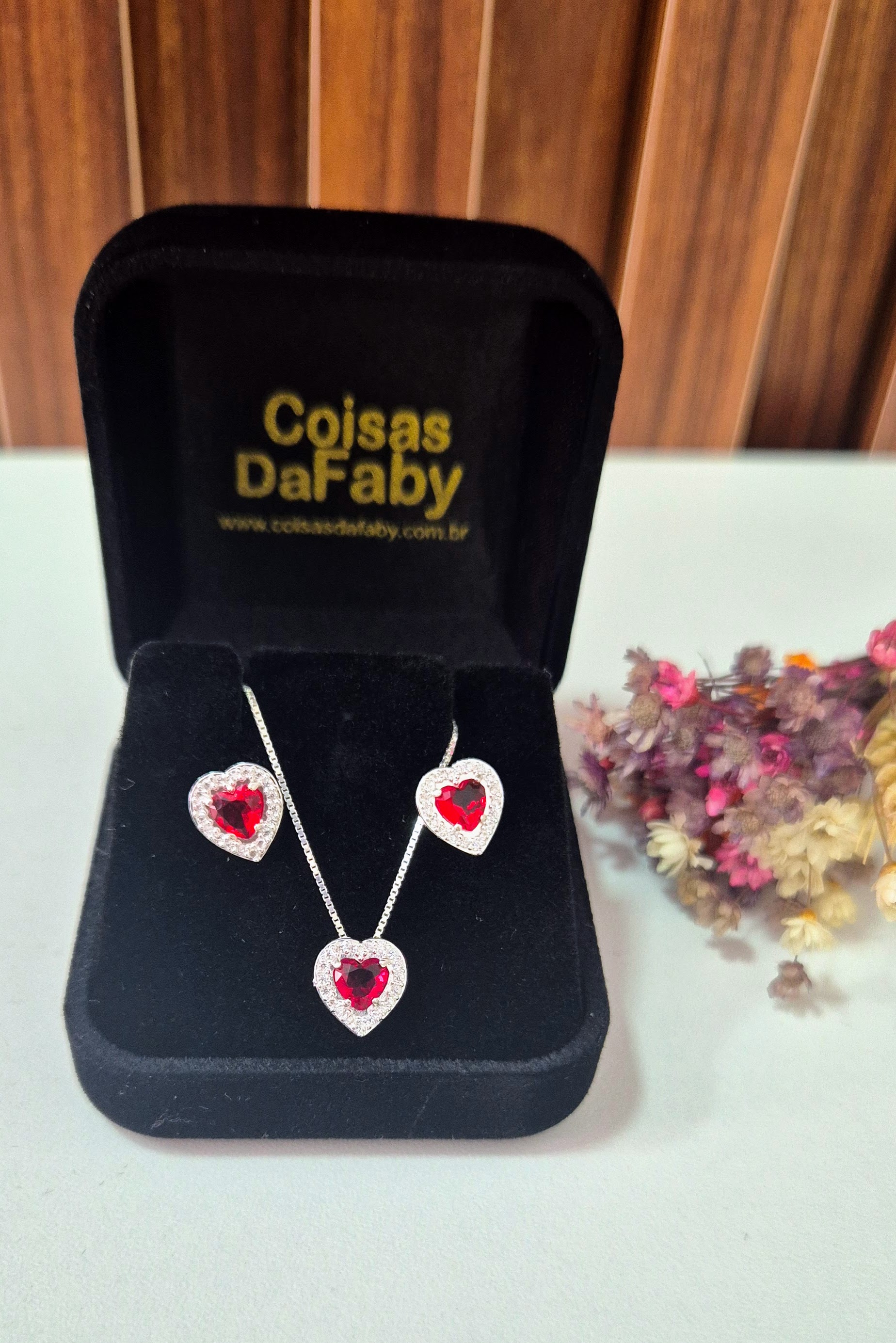 Conjunto Coração Cravejados com Pedras Zircônias