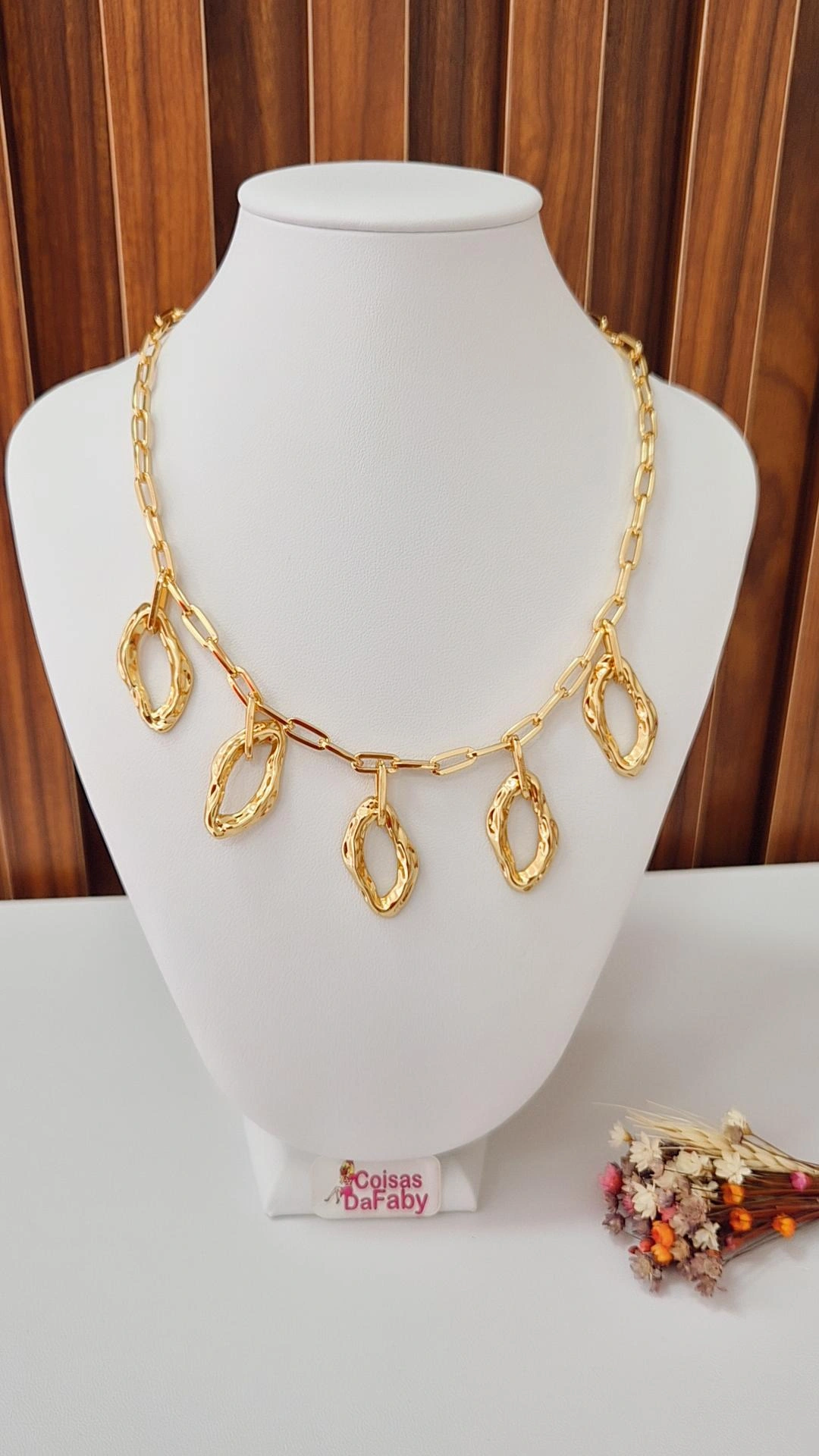 Colar verniz Italiano