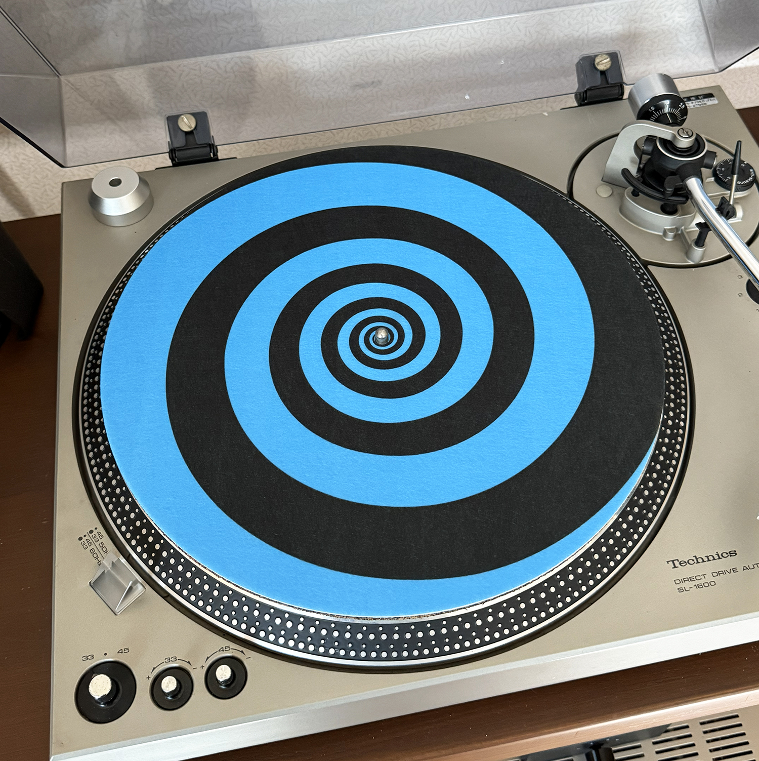 แผ่นรองแผ่นเสียง ลายก้นหอยสีฟ้าดำ Turntable Felt Slipmat