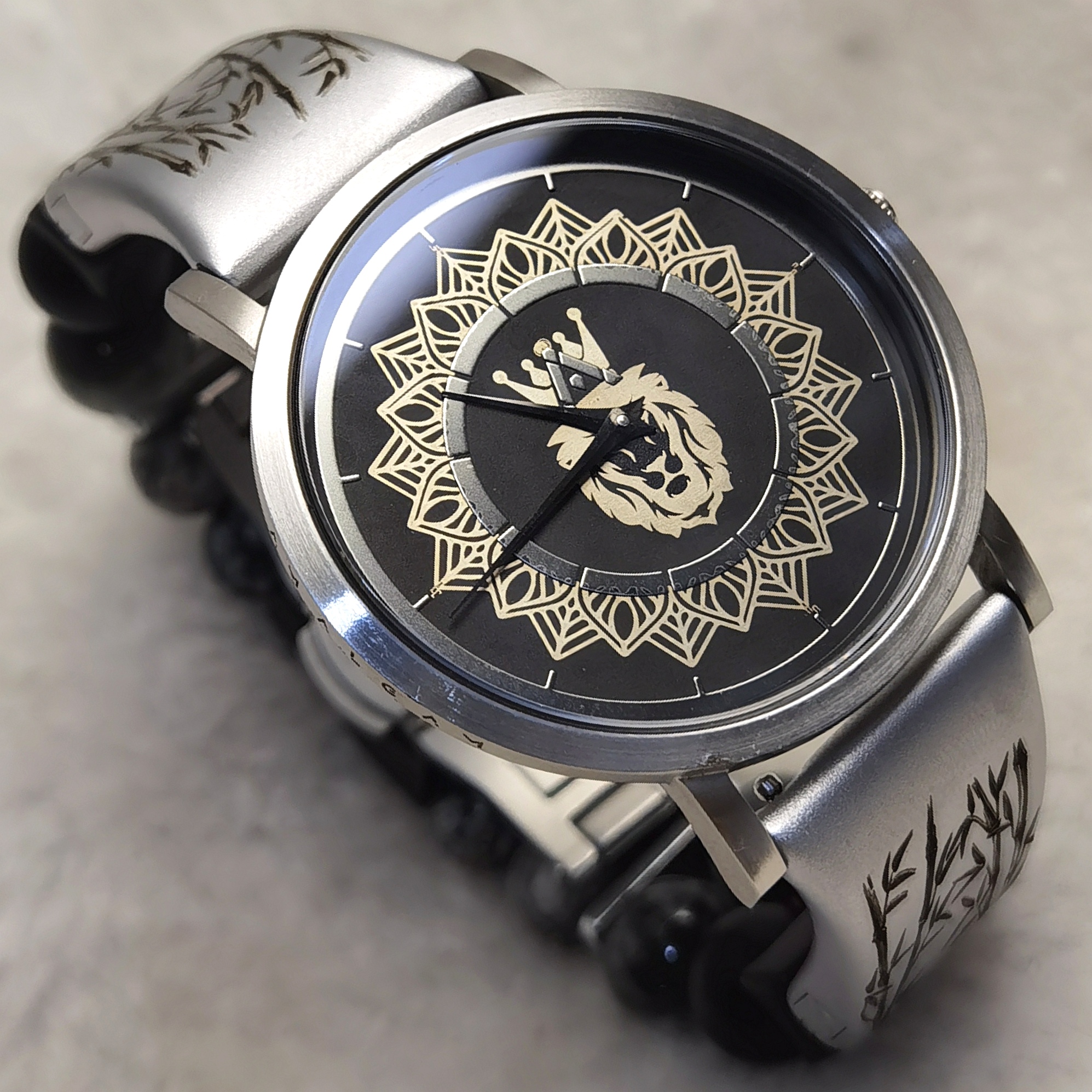 The Crowned Lion, Avinash