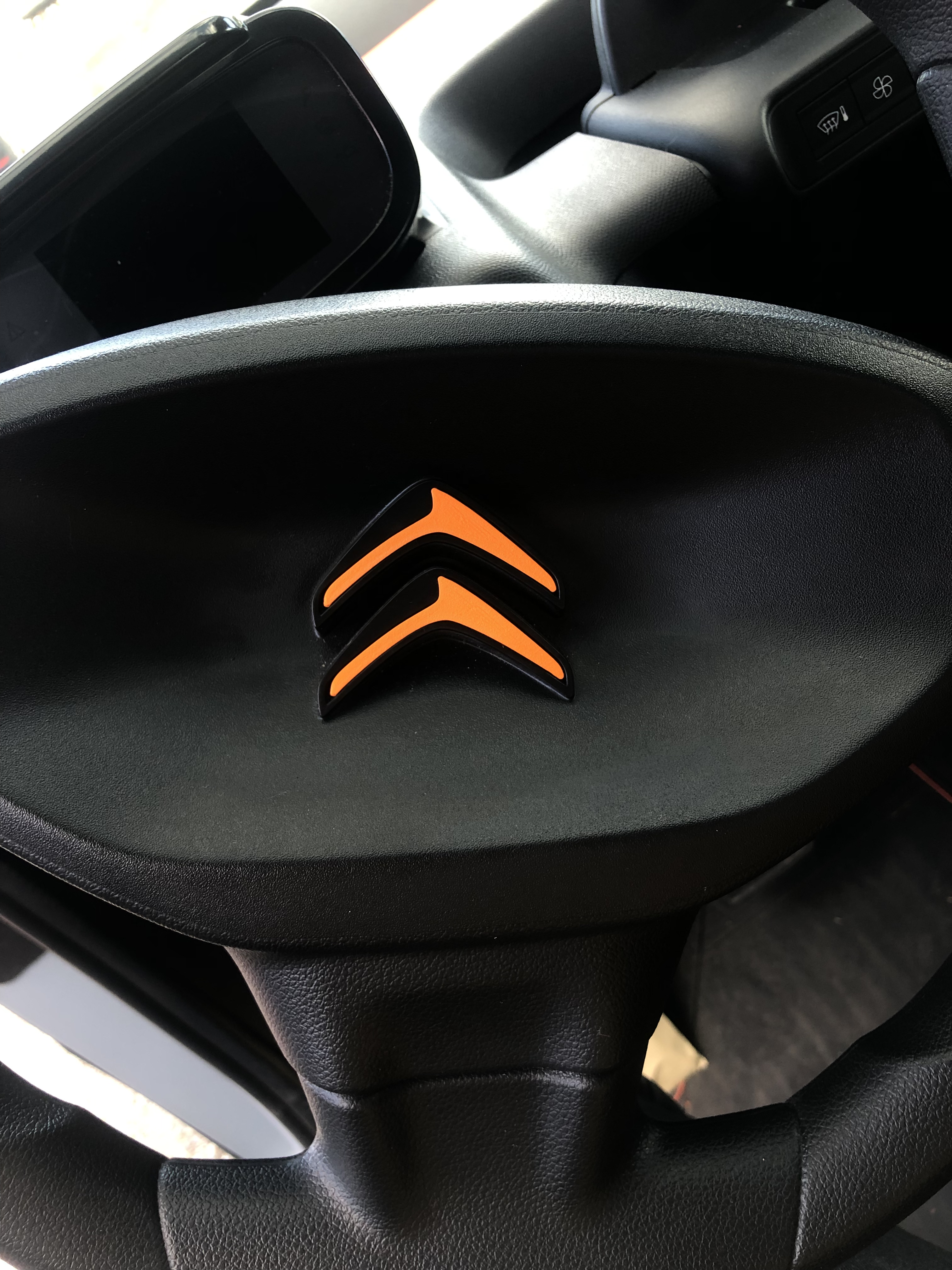 Insigne intérieur volant Citroën AMI Fabriqué en France