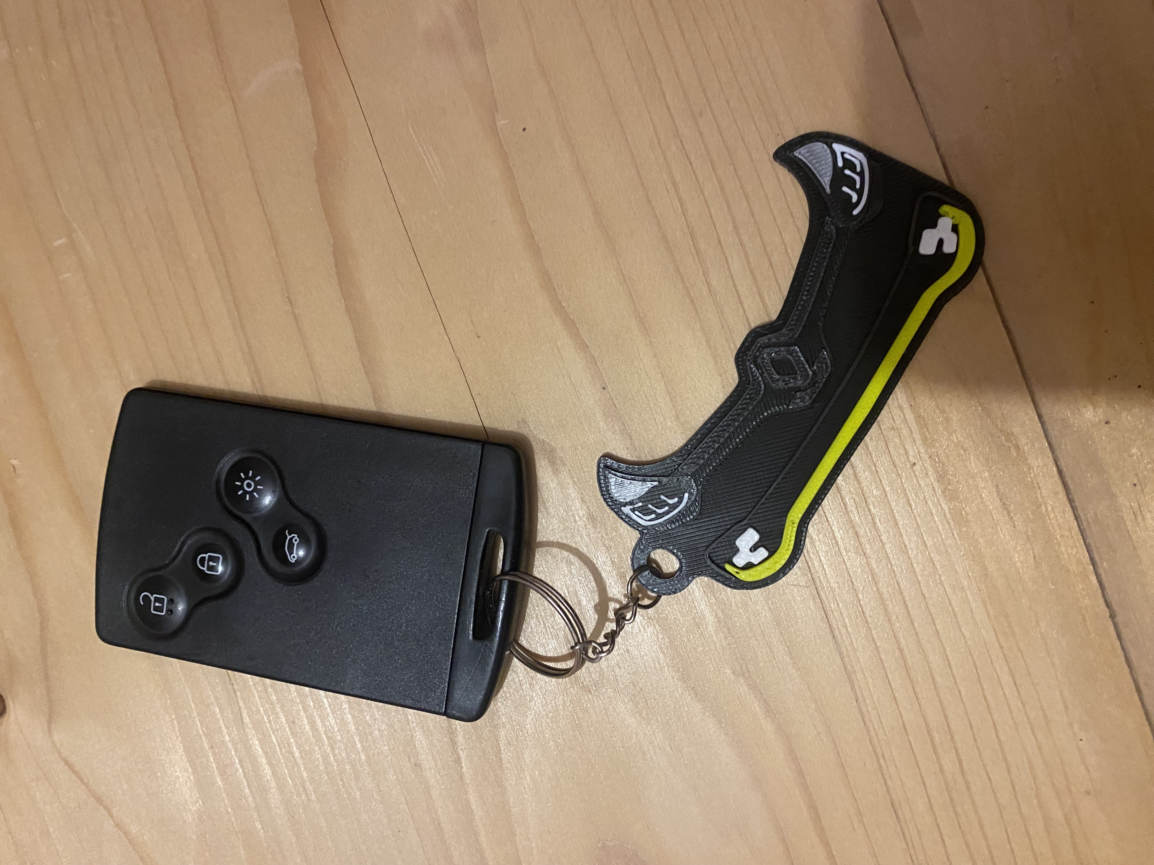 Porte clé face avant Clio 4 RS